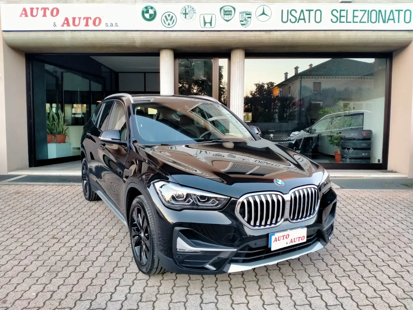 BMW X1 SDRIVE 18D XLINE/BLACK LINE/PACK MSPORT HARMAN K Negro - 1