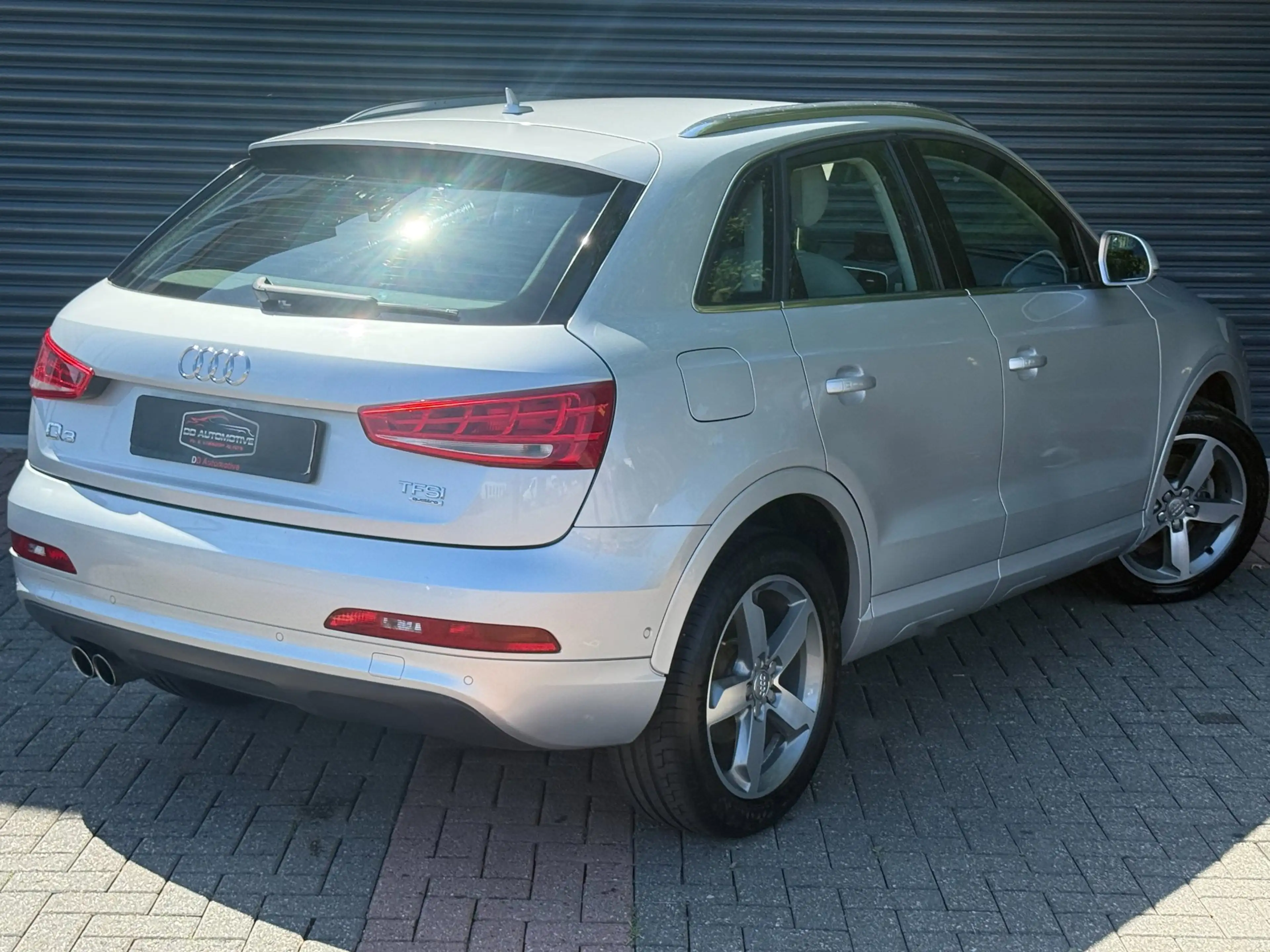 Audi Q3 2.0 TFSI quattro Pro Line | S-tronic | parkeer sen — photo 4