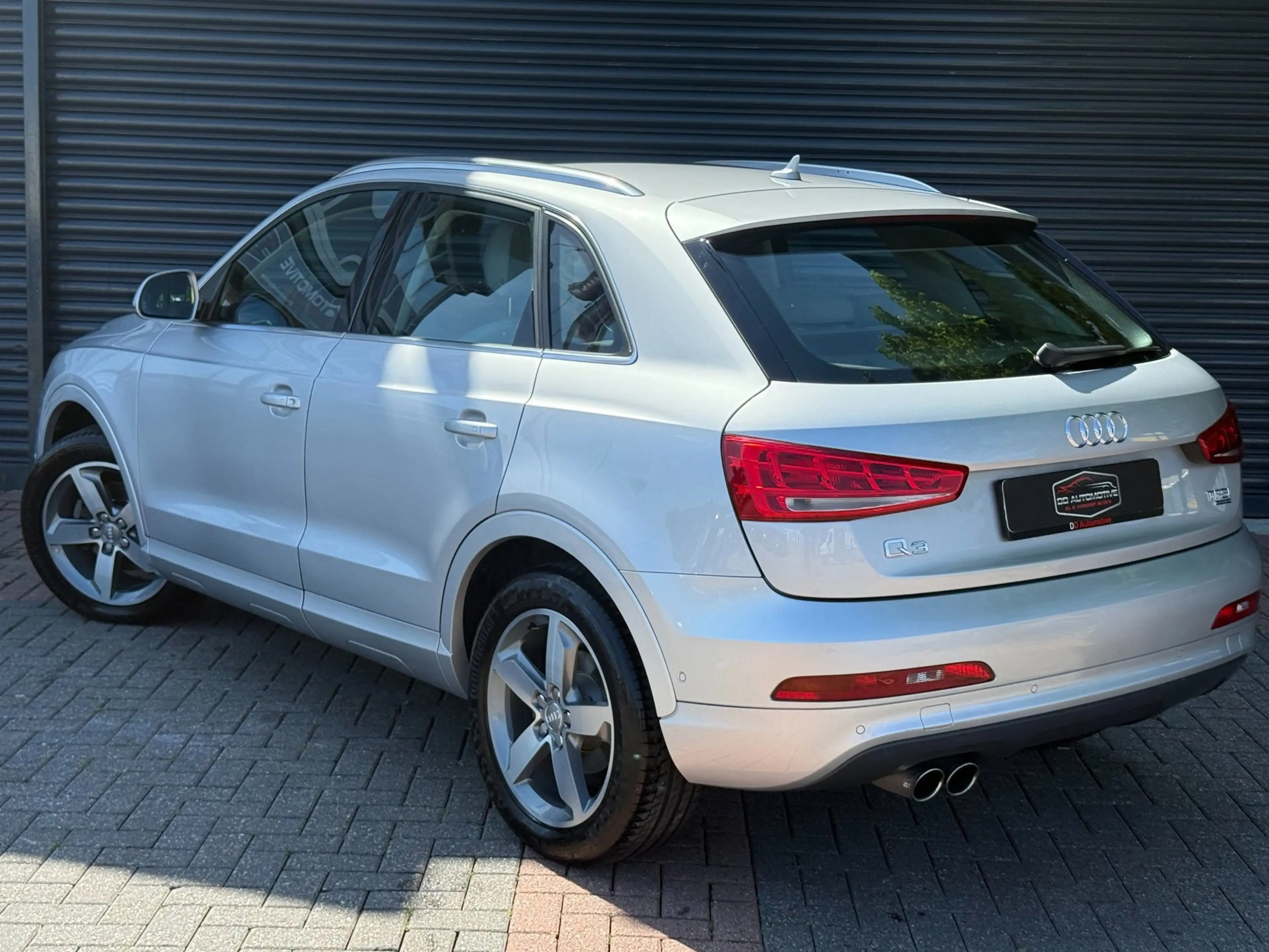 Audi Q3 2.0 TFSI quattro Pro Line | S-tronic | parkeer sen — photo 3