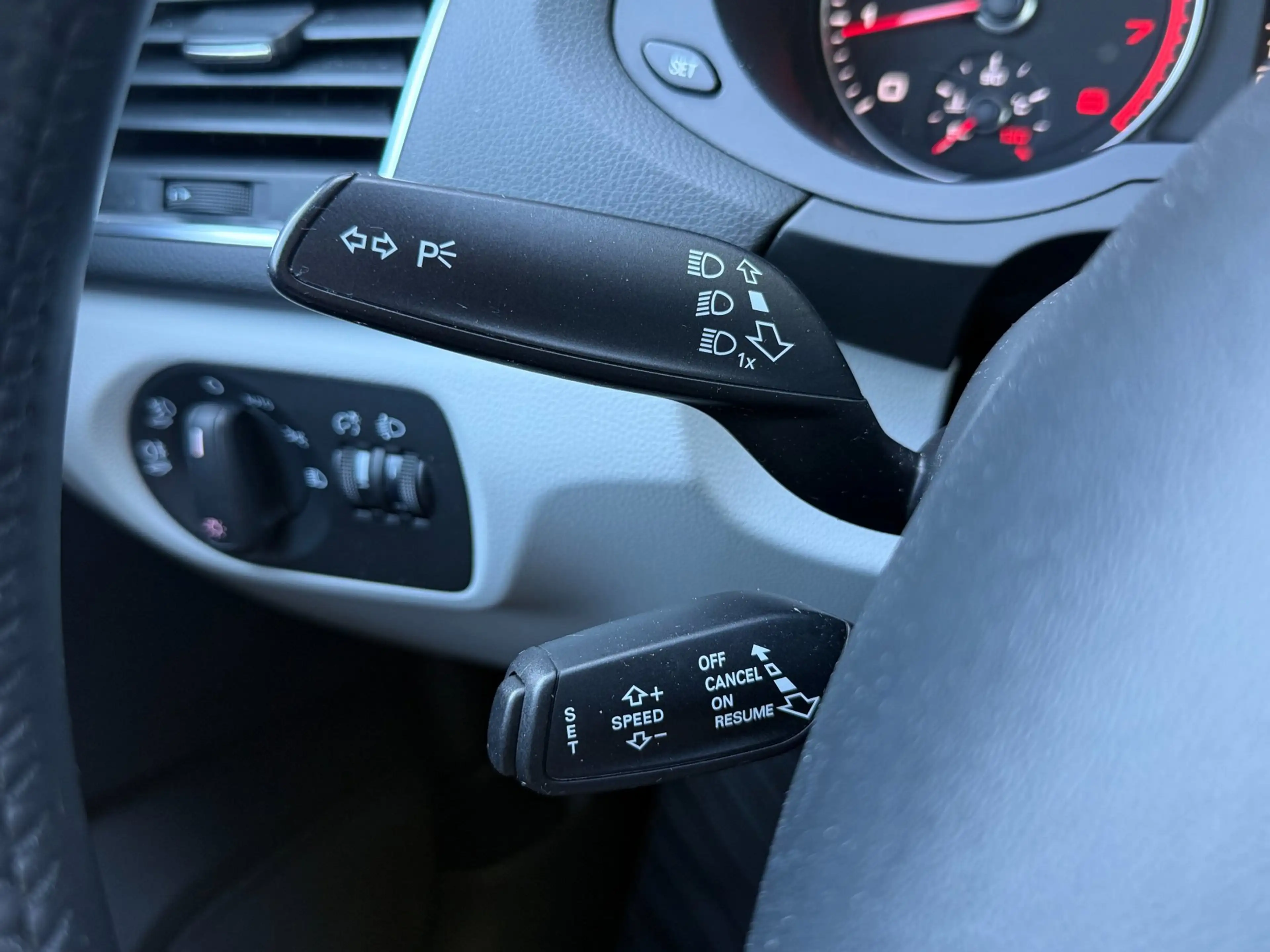 Audi Q3 2.0 TFSI quattro Pro Line | S-tronic | parkeer sen — photo 24
