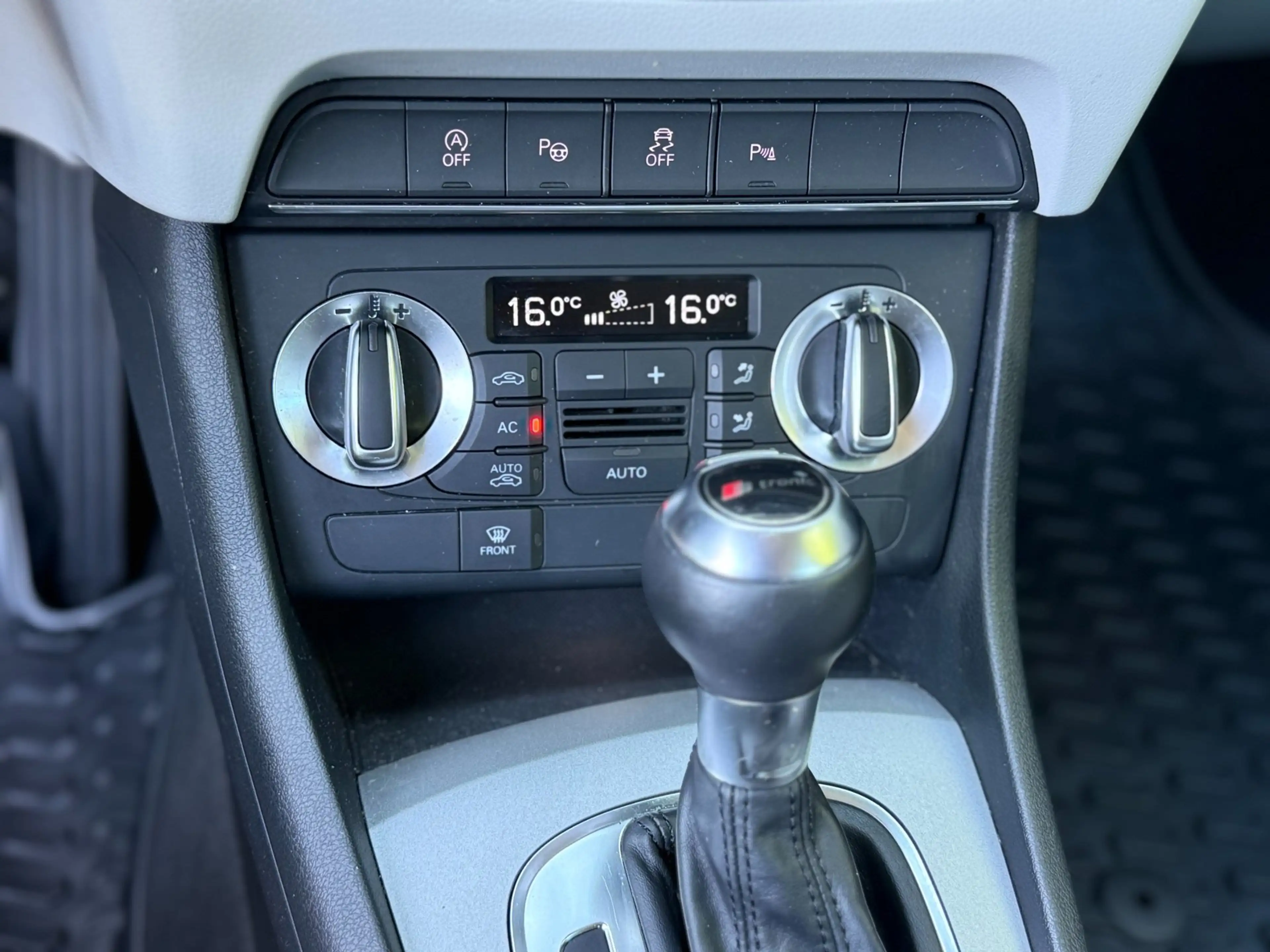 Audi Q3 2.0 TFSI quattro Pro Line | S-tronic | parkeer sen — photo 20
