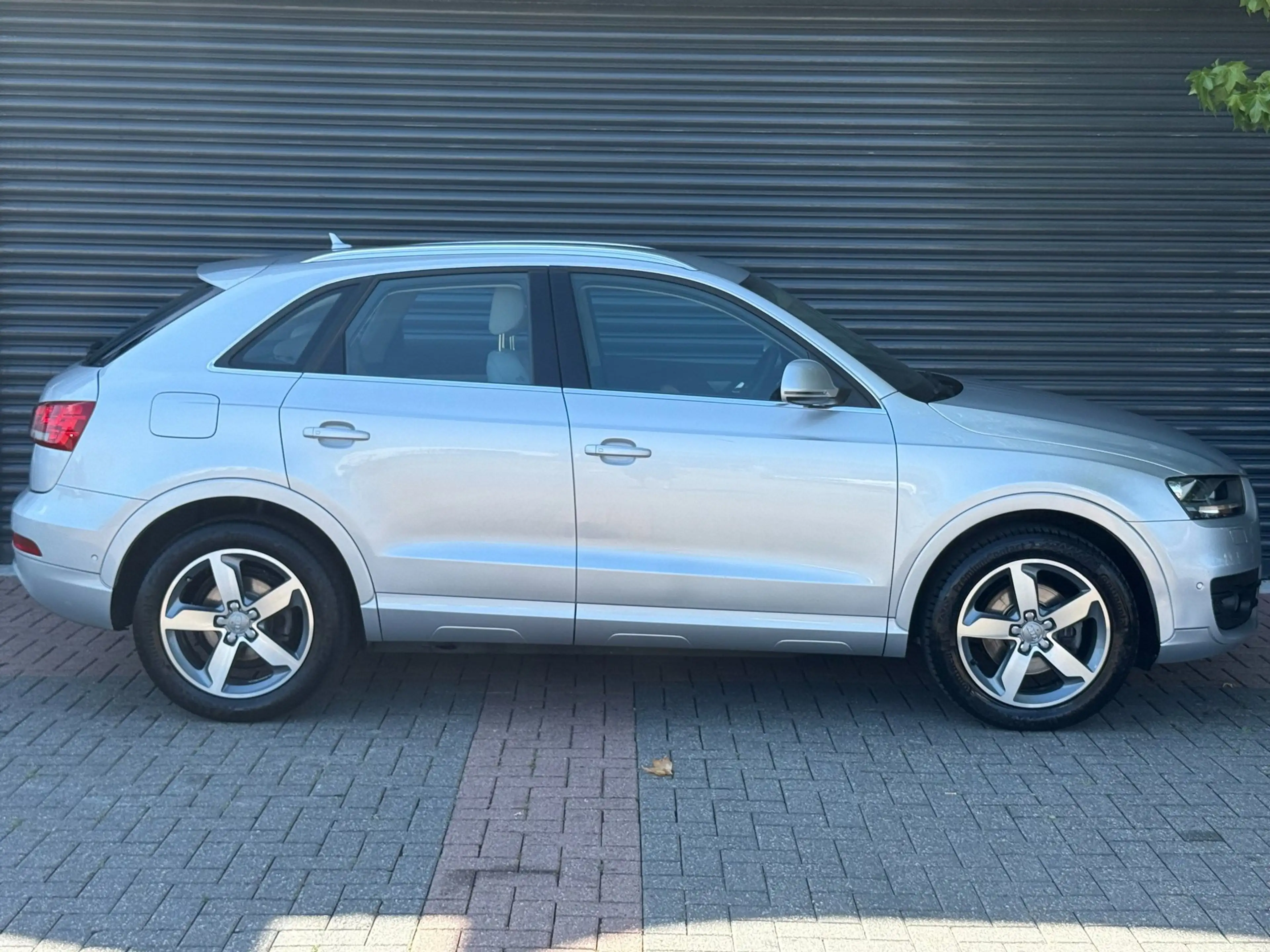 Audi Q3 2.0 TFSI quattro Pro Line | S-tronic | parkeer sen — photo 6