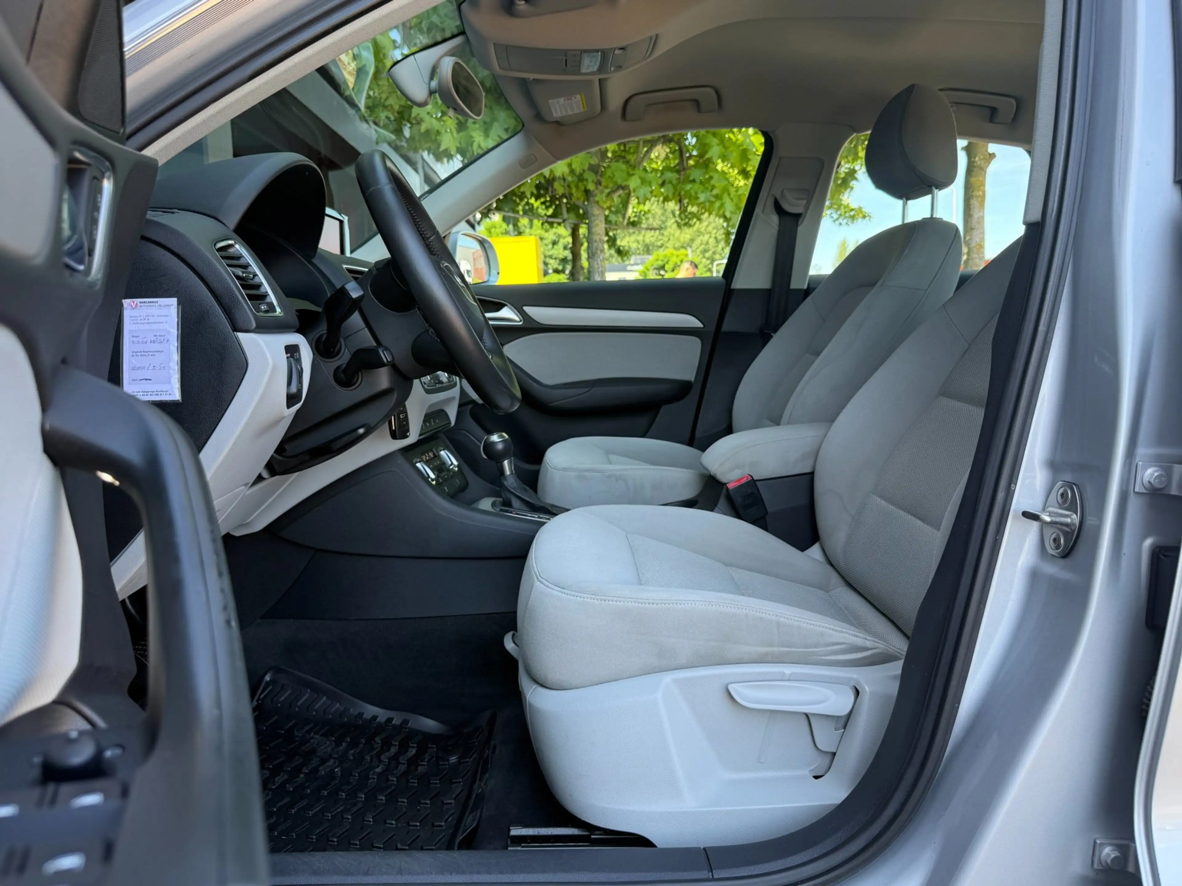 Audi Q3 2.0 TFSI quattro Pro Line | S-tronic | parkeer sen — photo 12