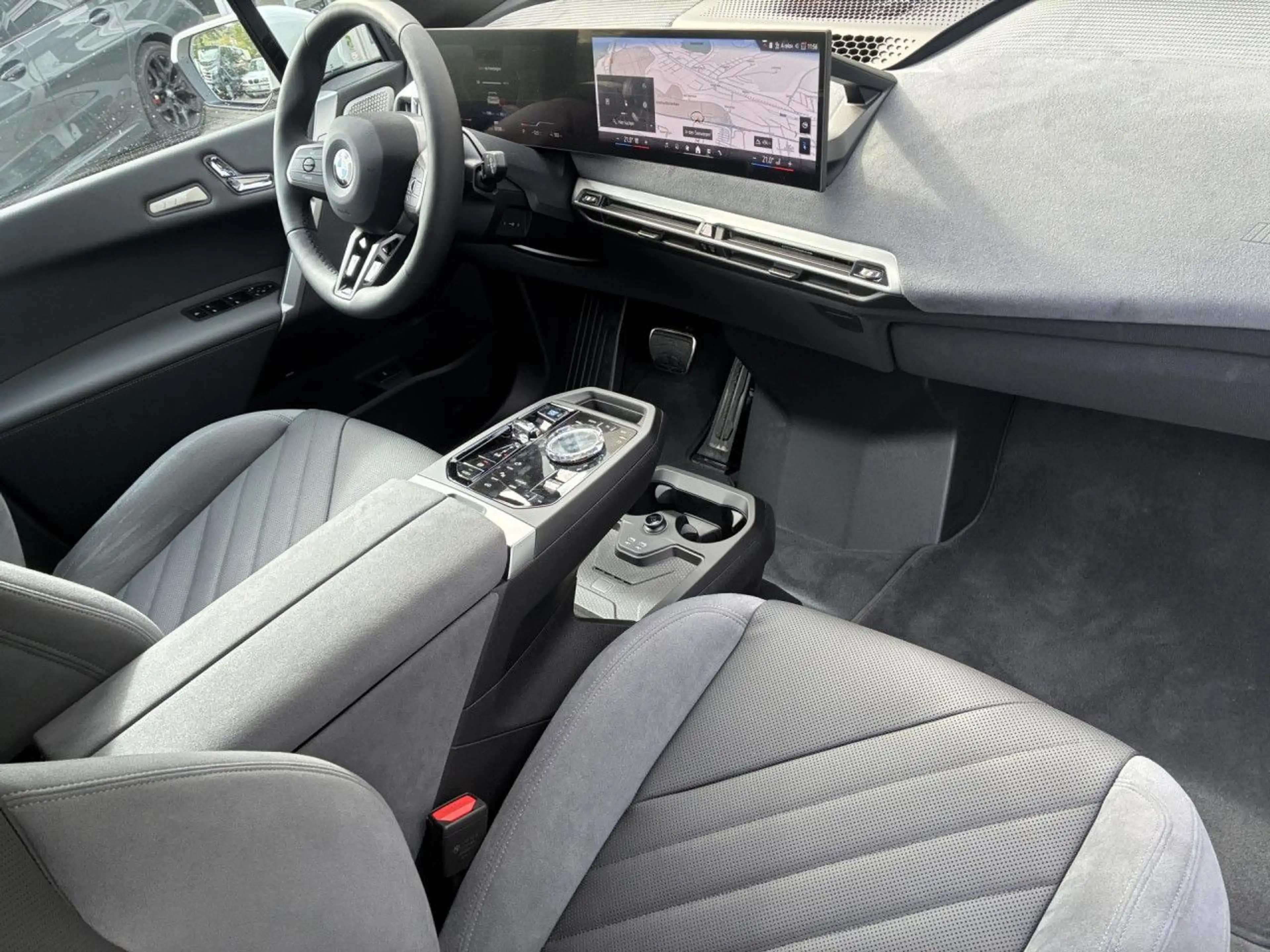 BMW iX x60 M Sport Pro IntAktivLenk.Sitzbel.Sky AHK — photo 15