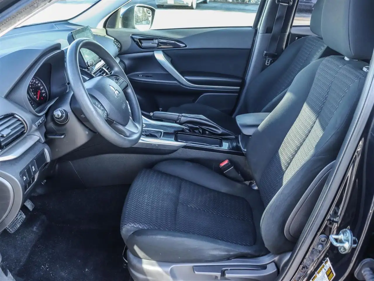 Mitsubishi Eclipse Cross снимка Mitsubishi Eclipse Cross