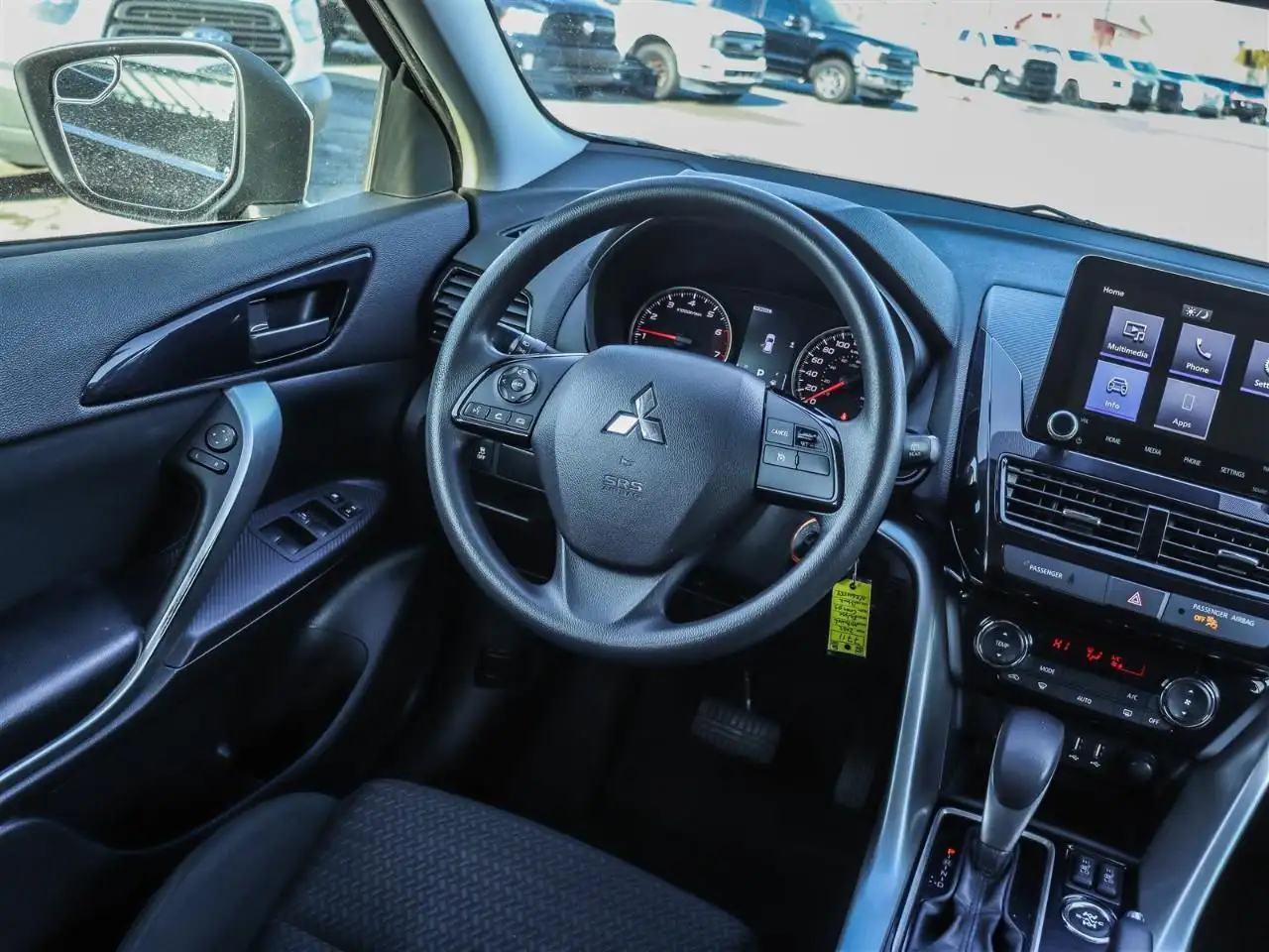 Mitsubishi Eclipse Cross снимка Mitsubishi Eclipse Cross