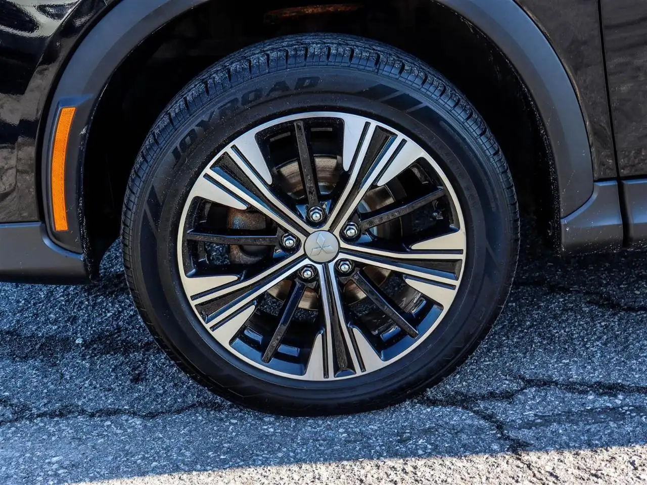 Mitsubishi Eclipse Cross снимка Mitsubishi Eclipse Cross