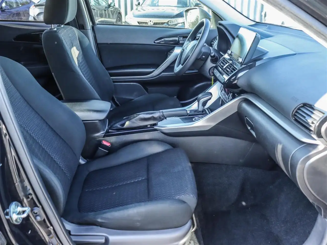 Mitsubishi Eclipse Cross снимка Mitsubishi Eclipse Cross