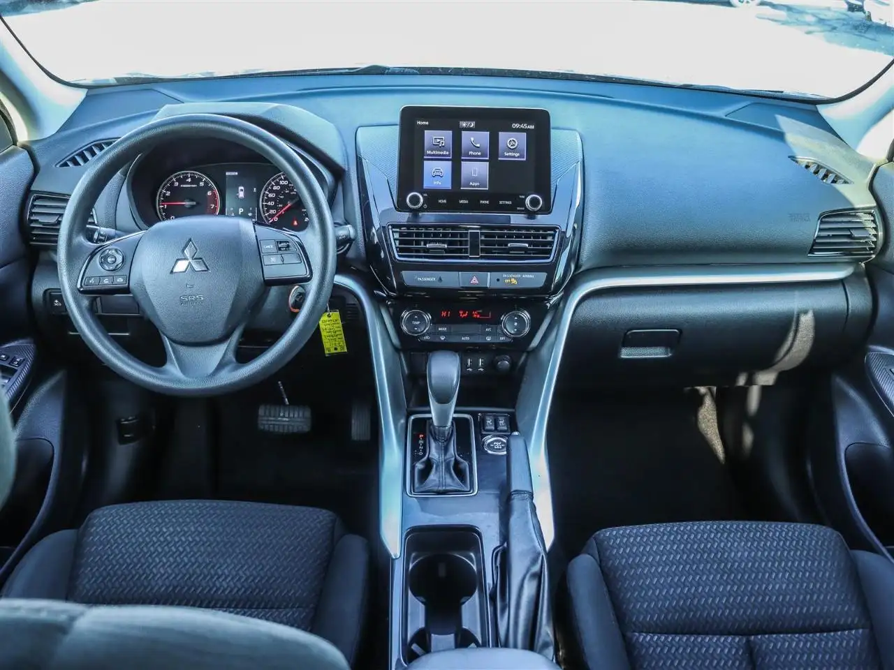 Mitsubishi Eclipse Cross снимка Mitsubishi Eclipse Cross