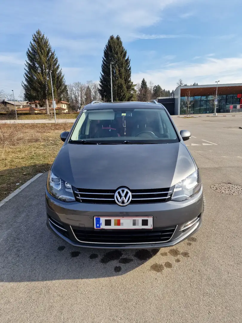 Volkswagen Sharan 2.0 TDI Highline BlueMotion Tech Grau - 2
