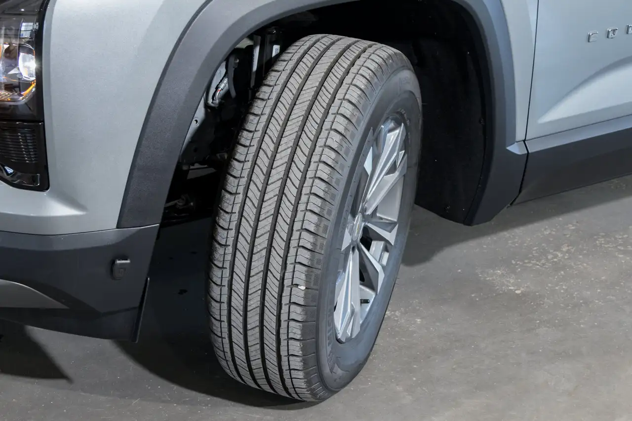 Chevrolet Equinox снимка Chevrolet Equinox