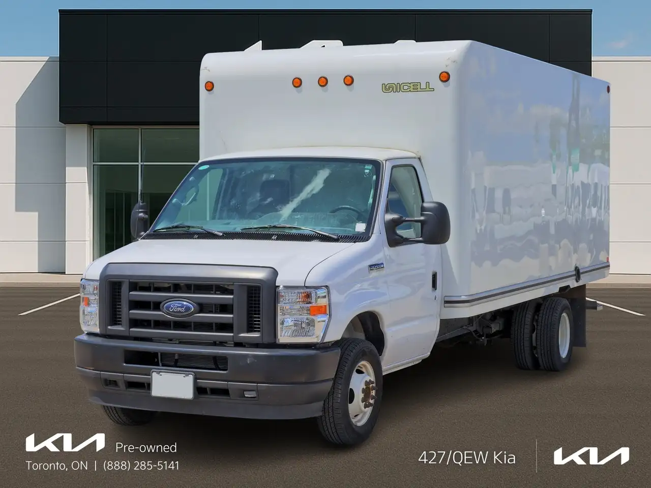 2025 Ford E-450