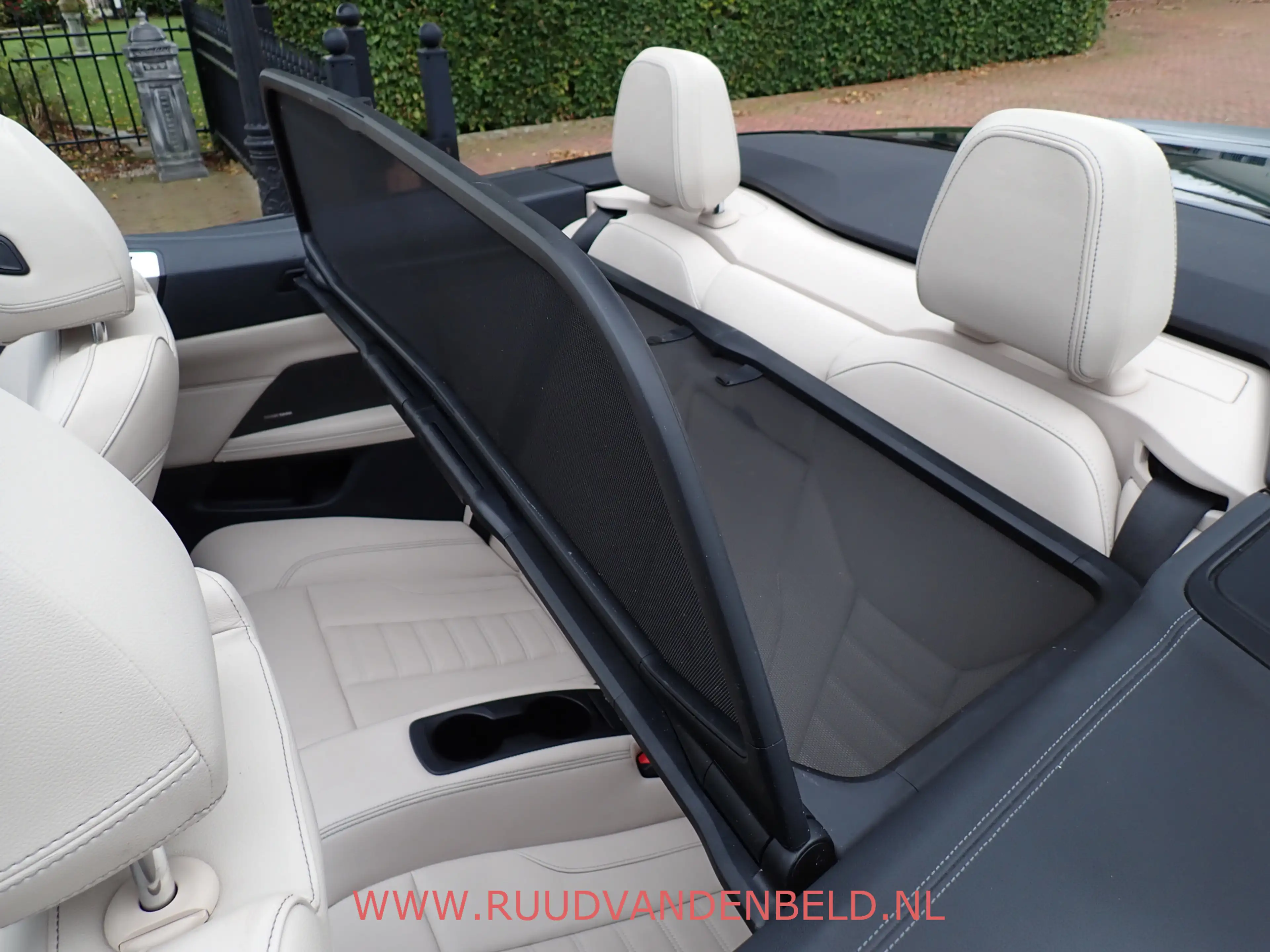 BMW 420 4-serie Cabrio 420i M-PAKKET / ACC / SPORTLEER / H — photo 17