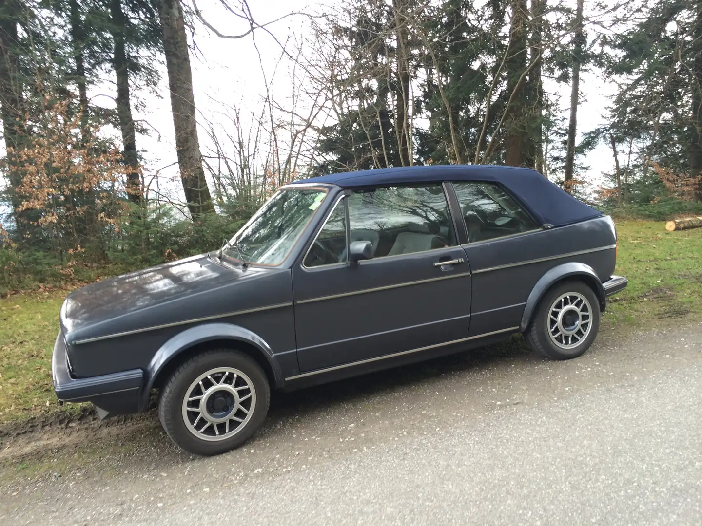 Volkswagen Golf Cabriolet Typ 155 -66 kW Blau - 1