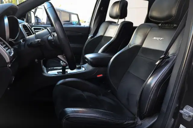 Jeep Cherokee view 13
