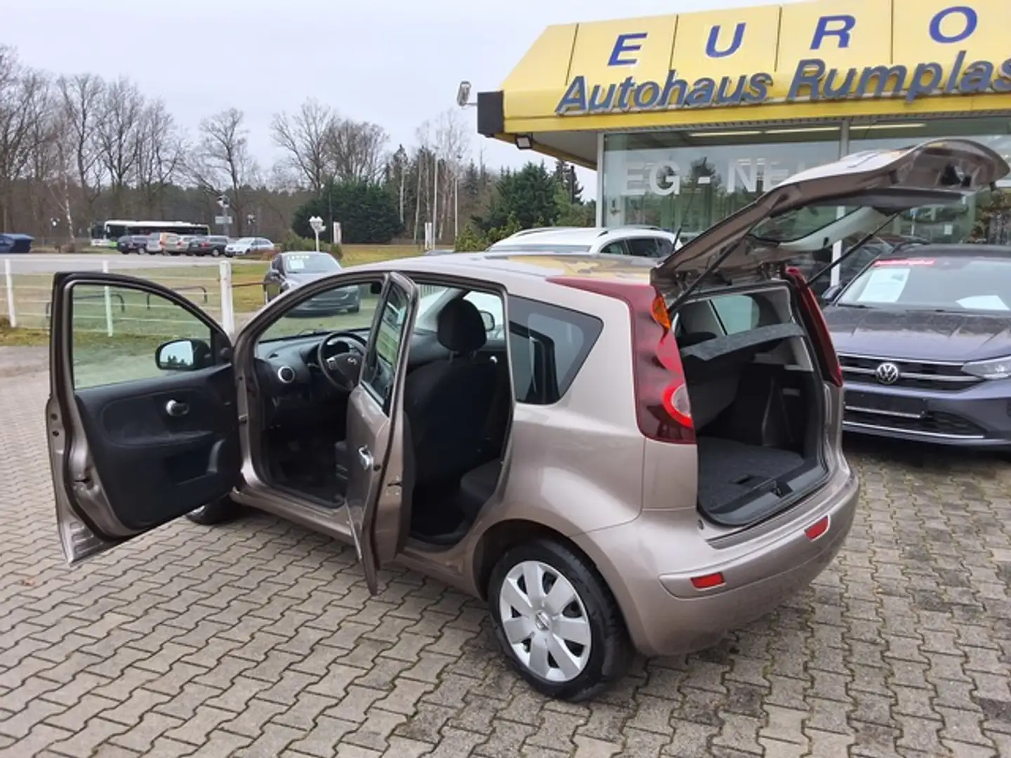 Nissan Note 1,4  Acenta Klima  Tempomat Allwetterräder Zilver - 2
