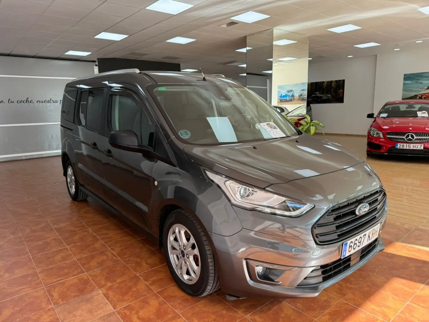 Ford Transit Connect Monovolumen Automático de 6 Puertas Beige - 2