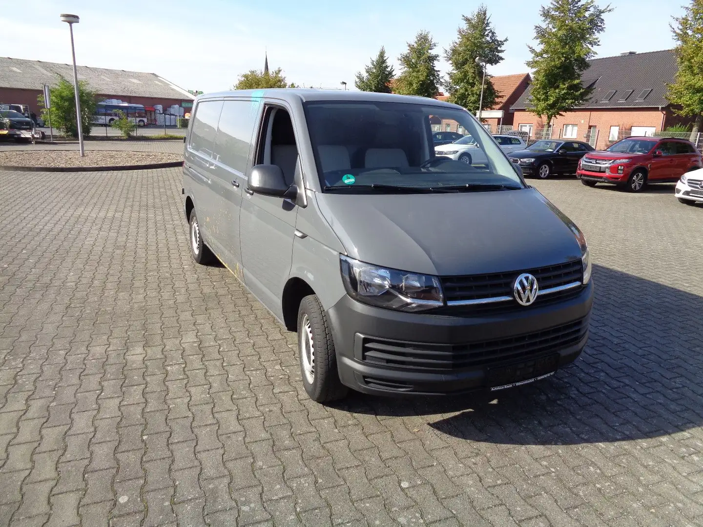 Volkswagen T6 Transporter Kasten EcoProfi lang, Navi, AHK, Gris - 1