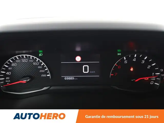 Peugeot 2008 view 20