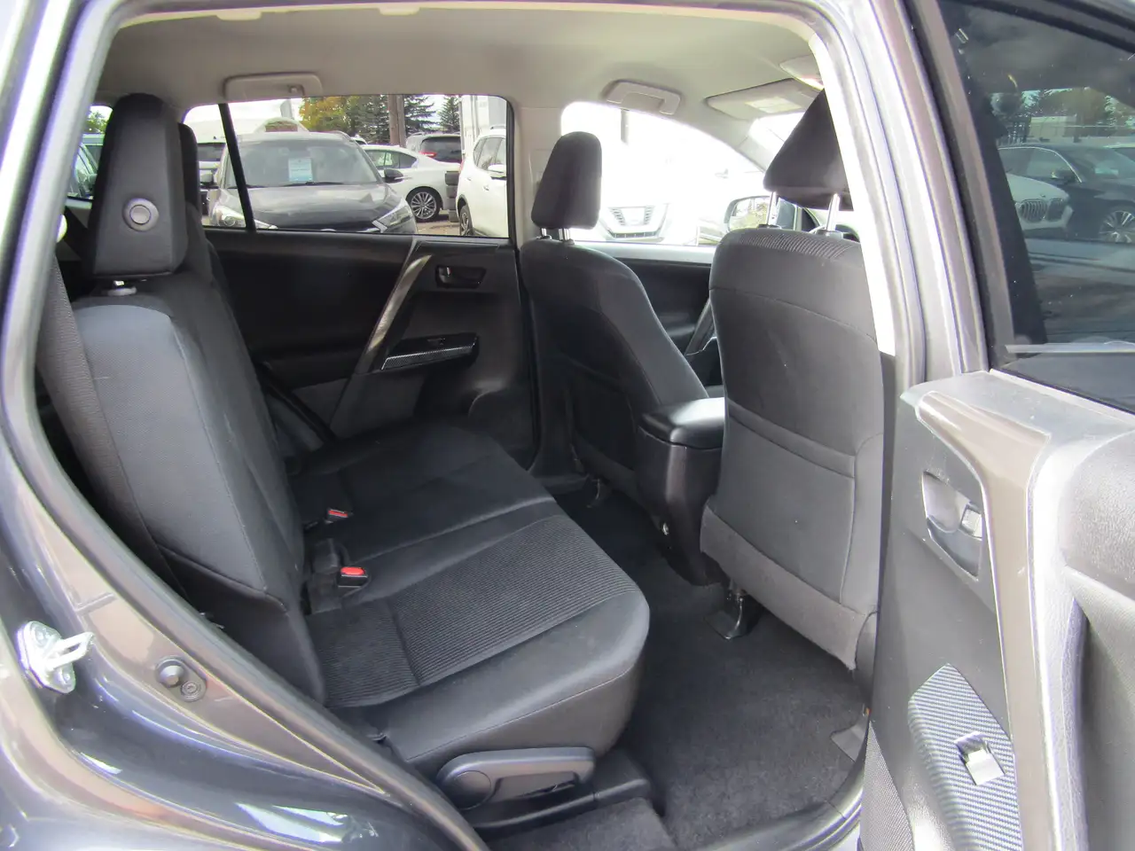 Toyota RAV 4 снимка Toyota RAV 4