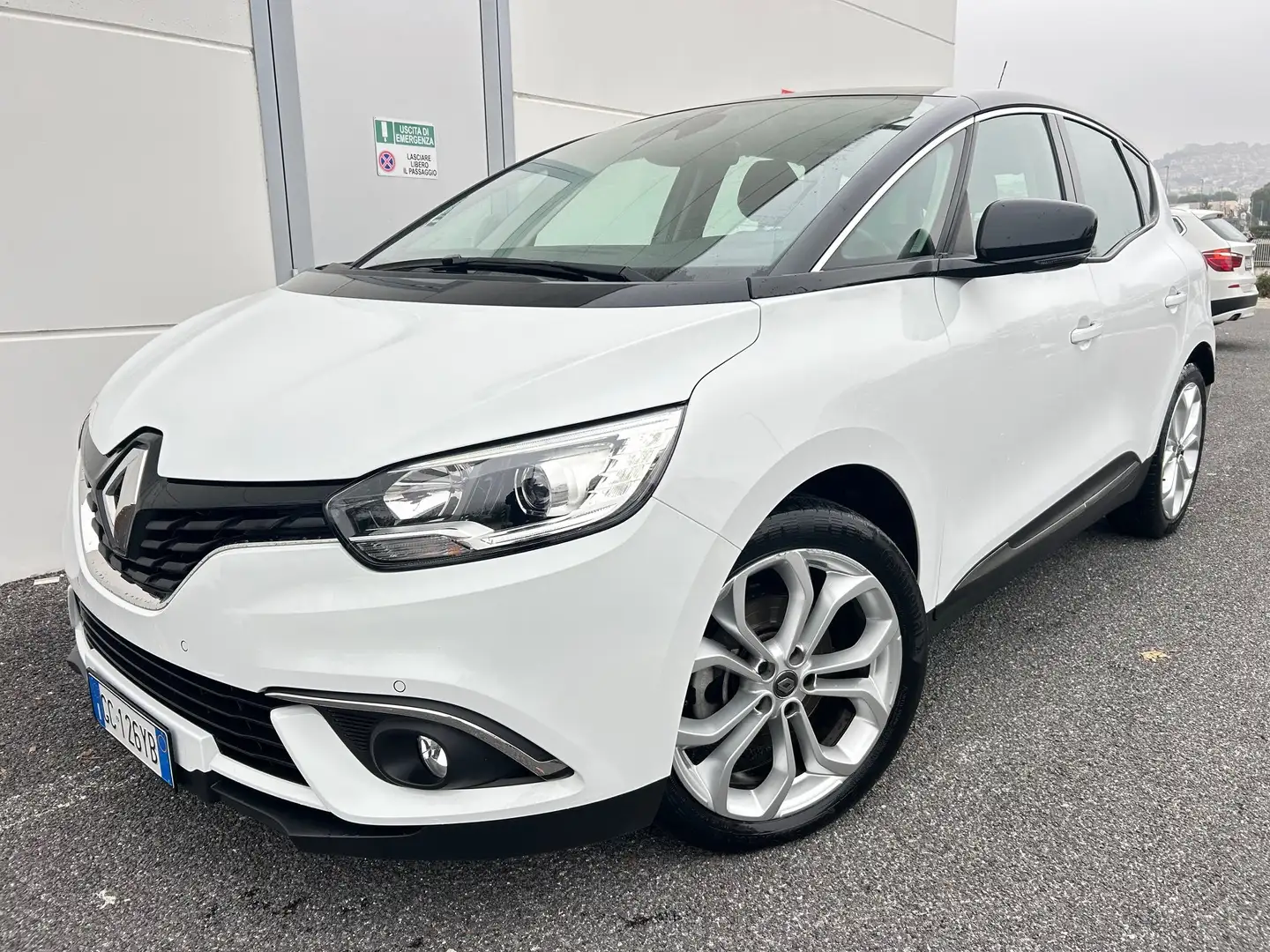 Renault Scenic Scenic IV 2021 1.7 blue dci Business 120cv Blanc - 1