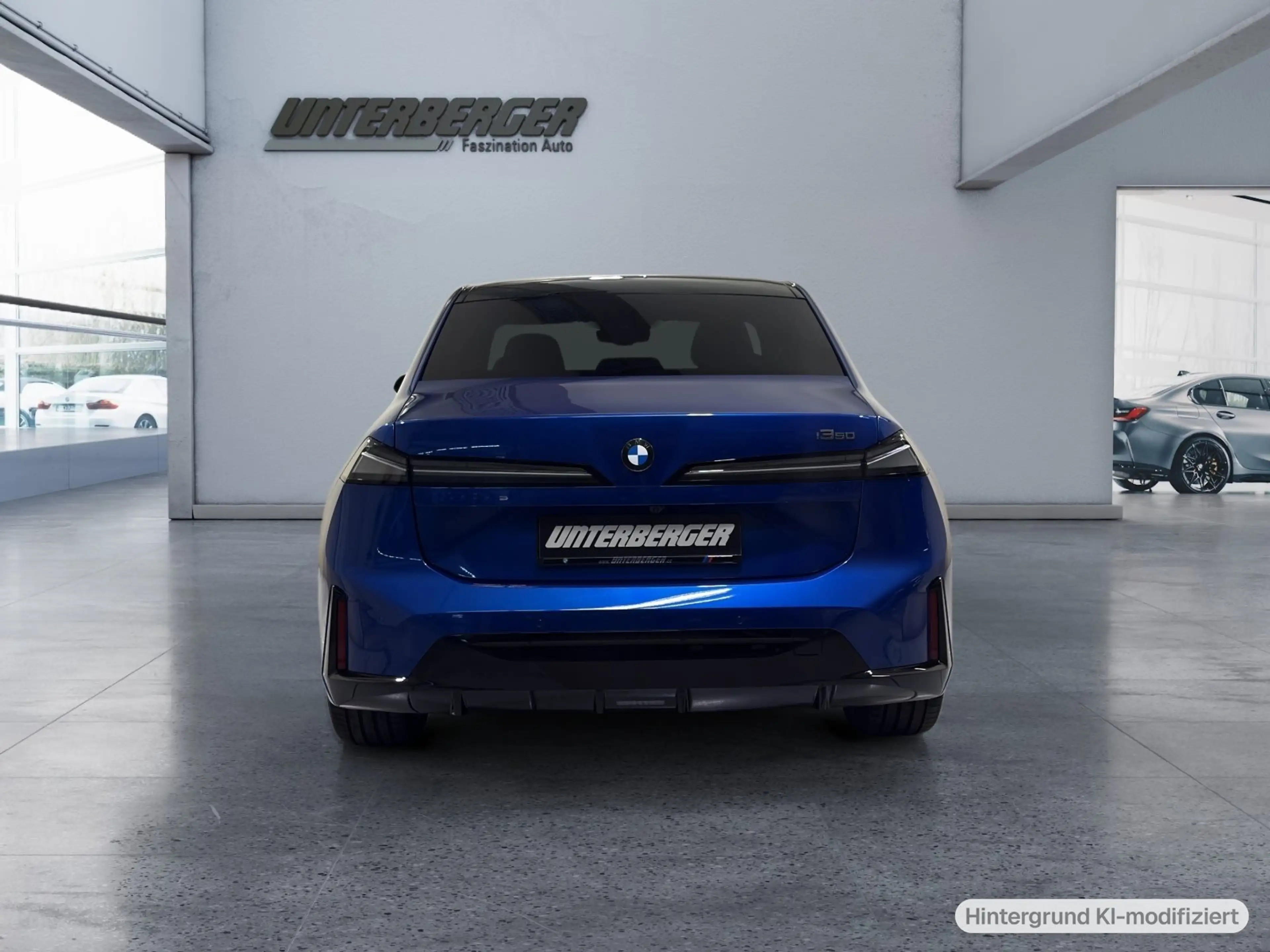 BMW i3 50 xDrive First Edition ACC 360 HK Pano AHK — photo 6