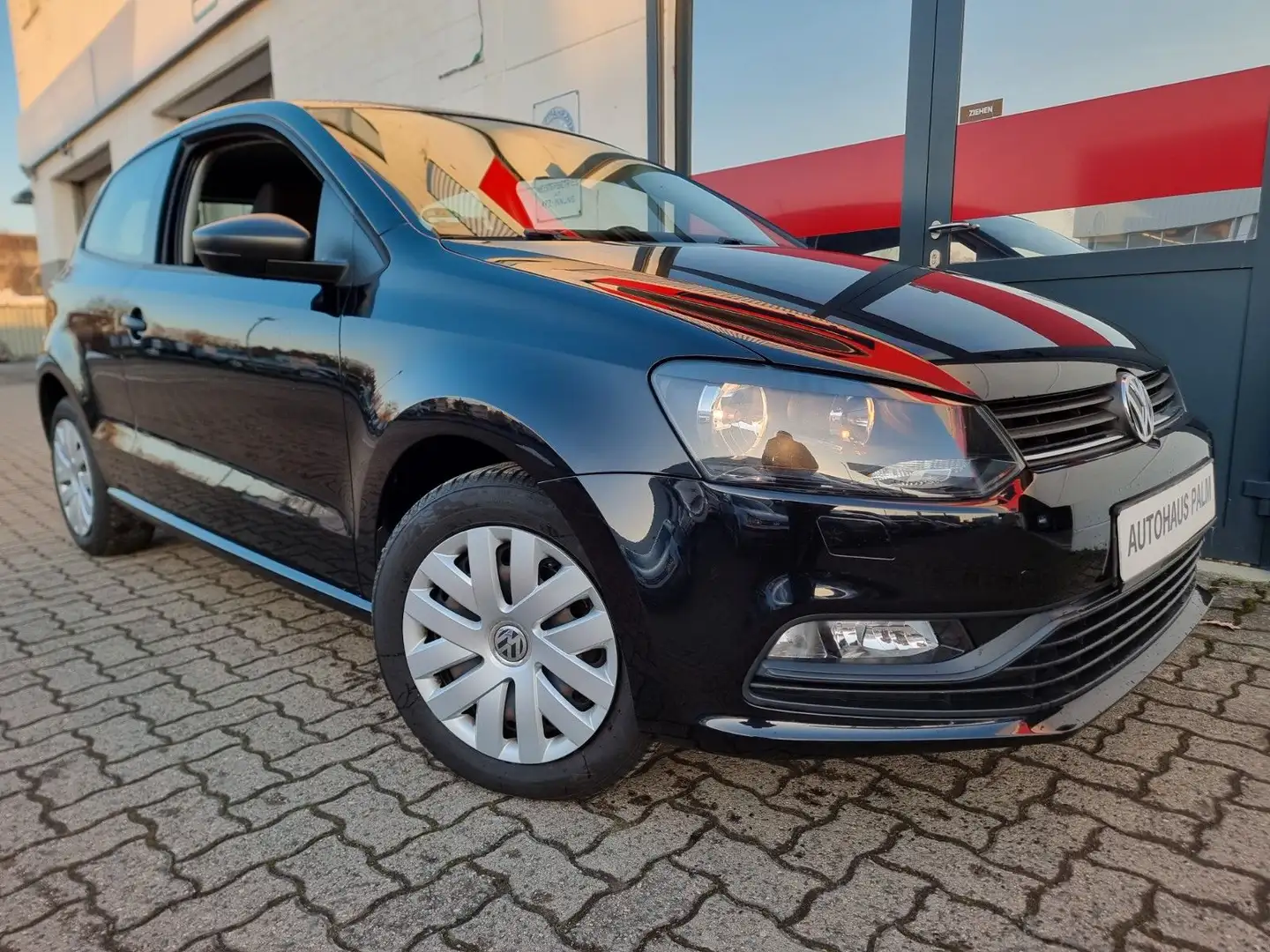 Volkswagen Polo 1.0 Trendline/Scheckheft/Allwetterreifen/ Schwarz - 1