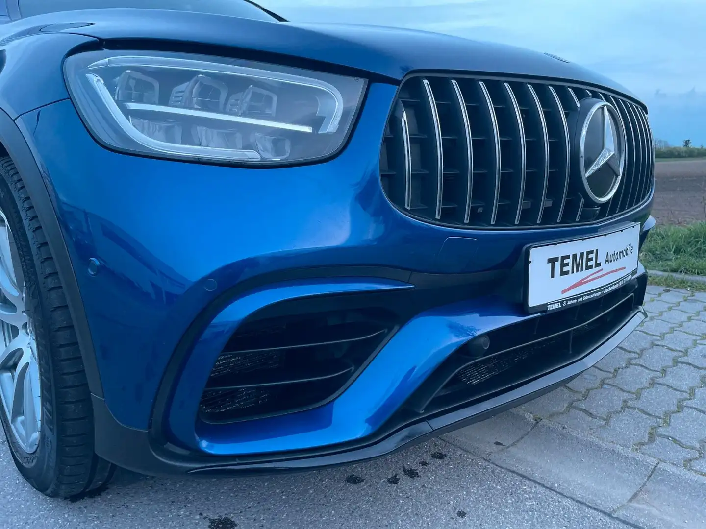 Mercedes-Benz GLC 63 AMG 4-MATIC PANO*MEMORY*360° KAMERA*KEYLE Bleu - 2