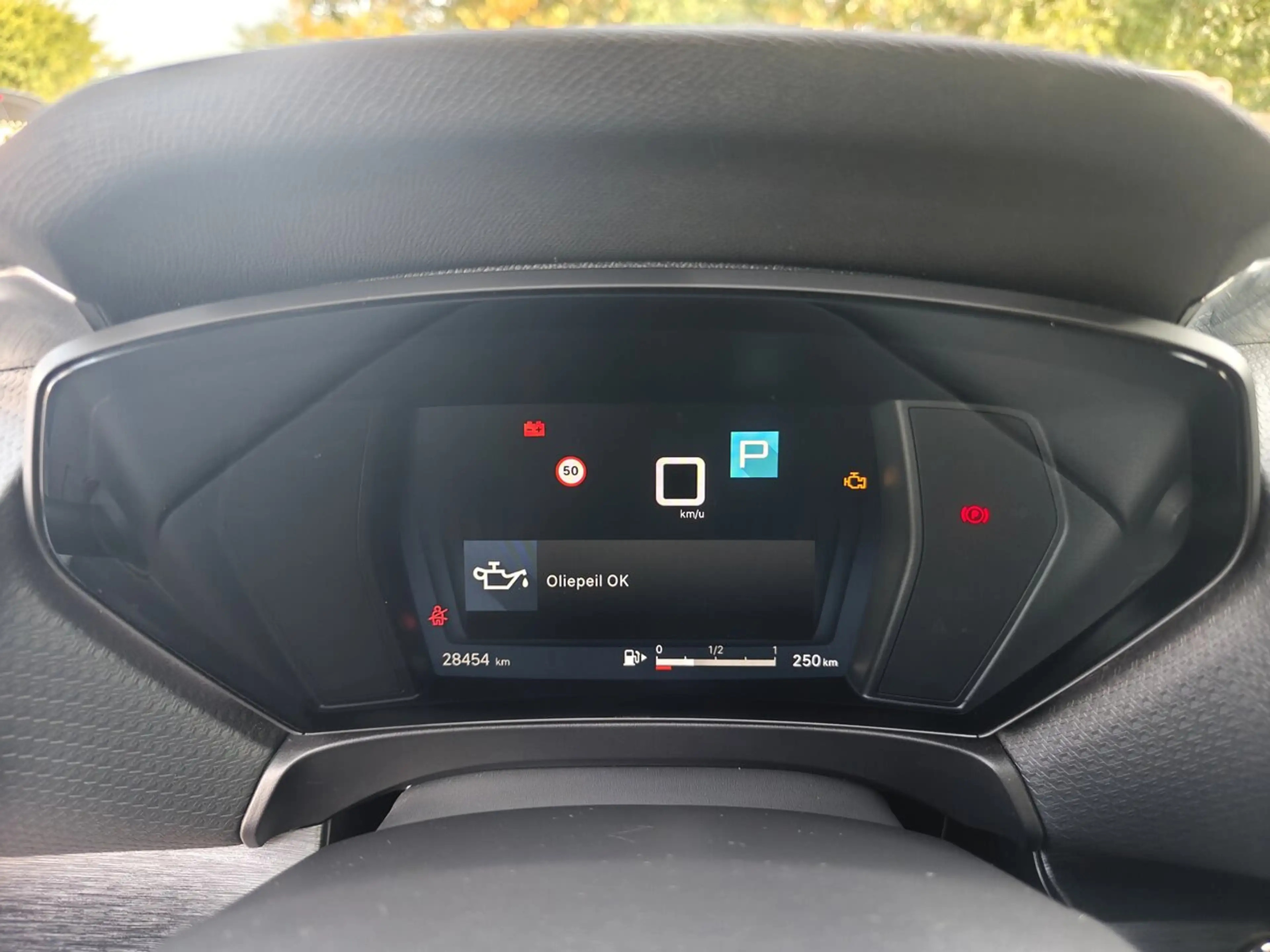 Citroen C5 X 1.2 PureTech 130 EAT8 Shine — photo 14