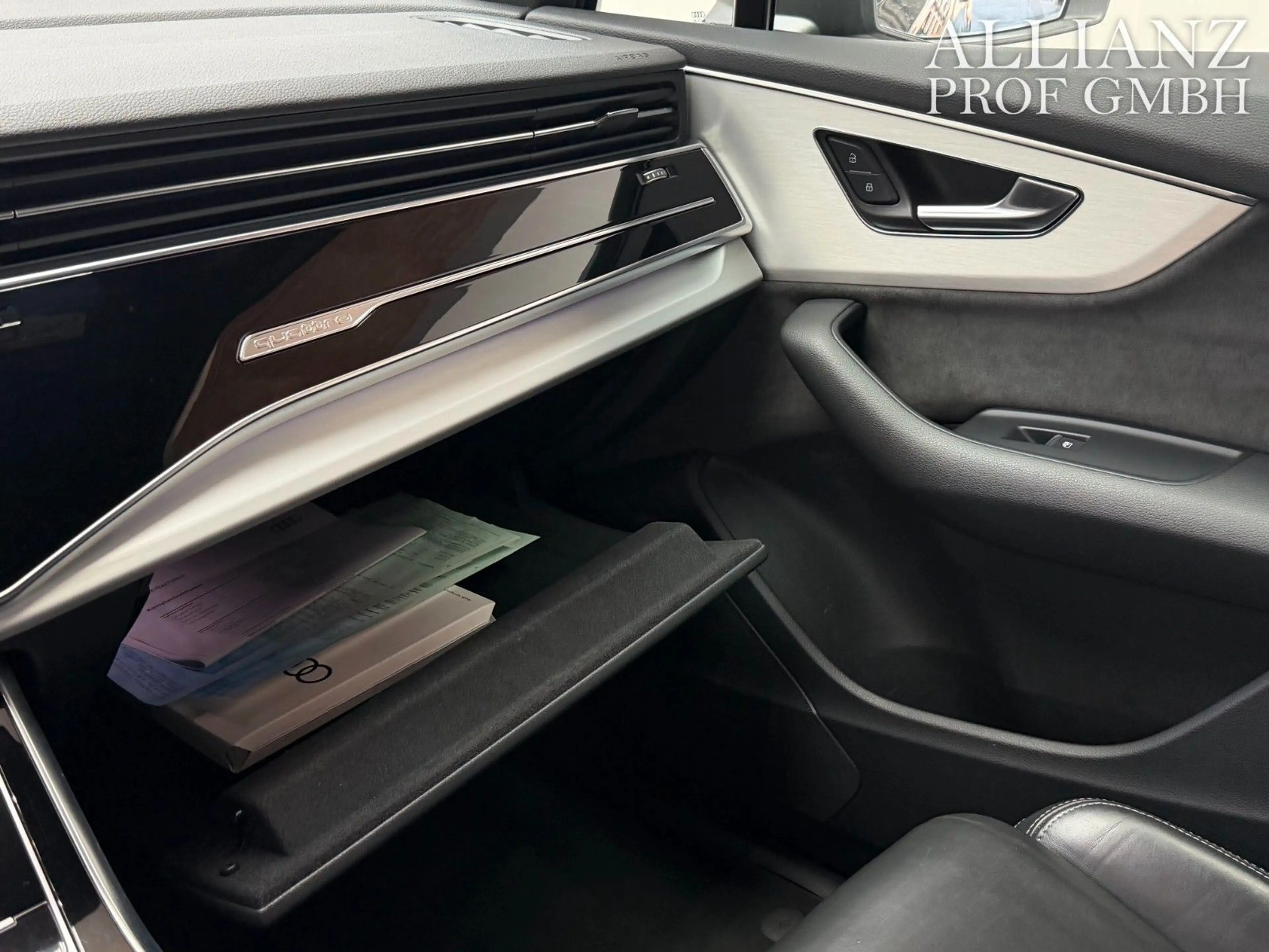 Audi SQ7 4.0 TDI Quattro 7Sitz 4-Zonen Matrix UNFALL — photo 14