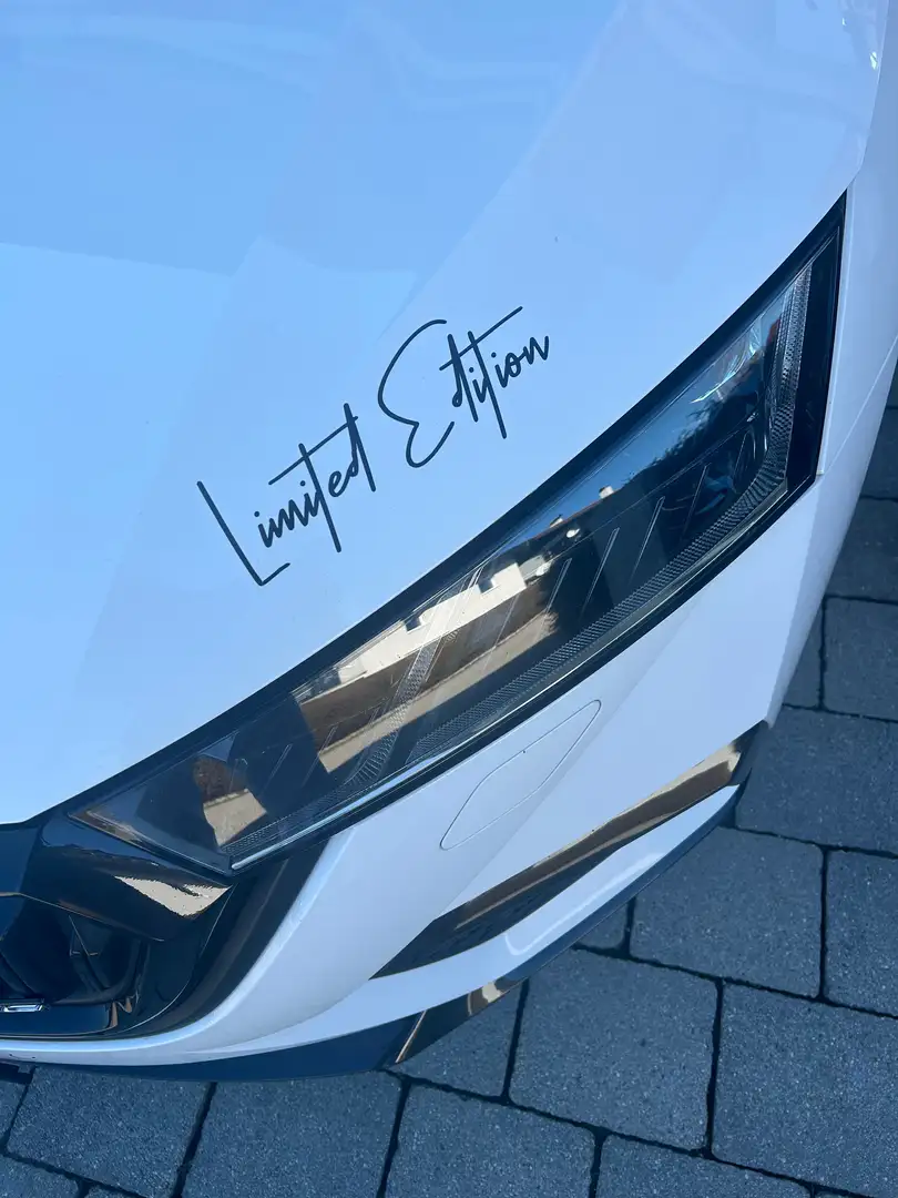 Skoda Octavia Octavia Combi 2,0 TDI 4x4 RS DSG RS Weiß - 2