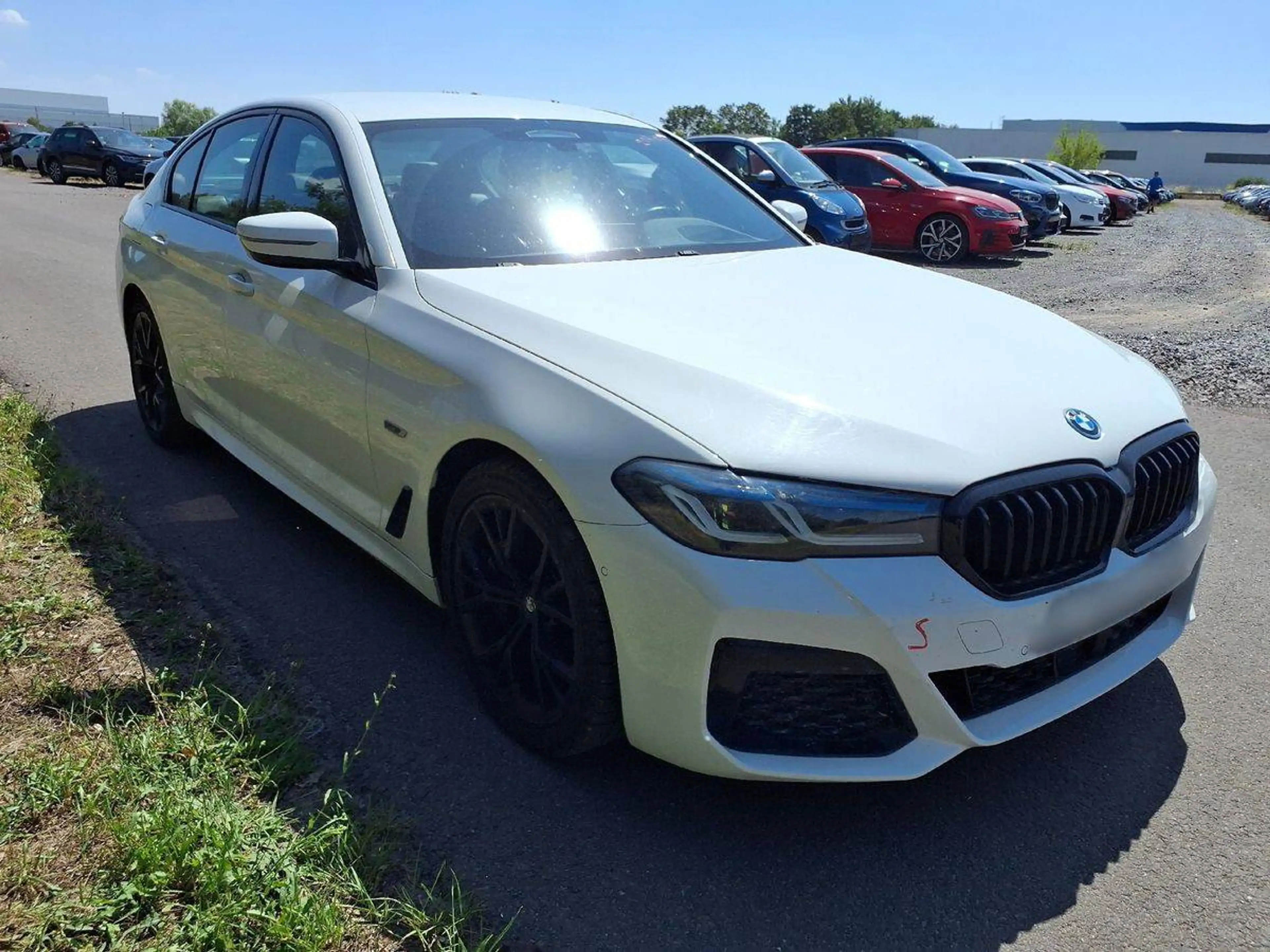 BMW 545 545 e xDrive M Sport — photo 3
