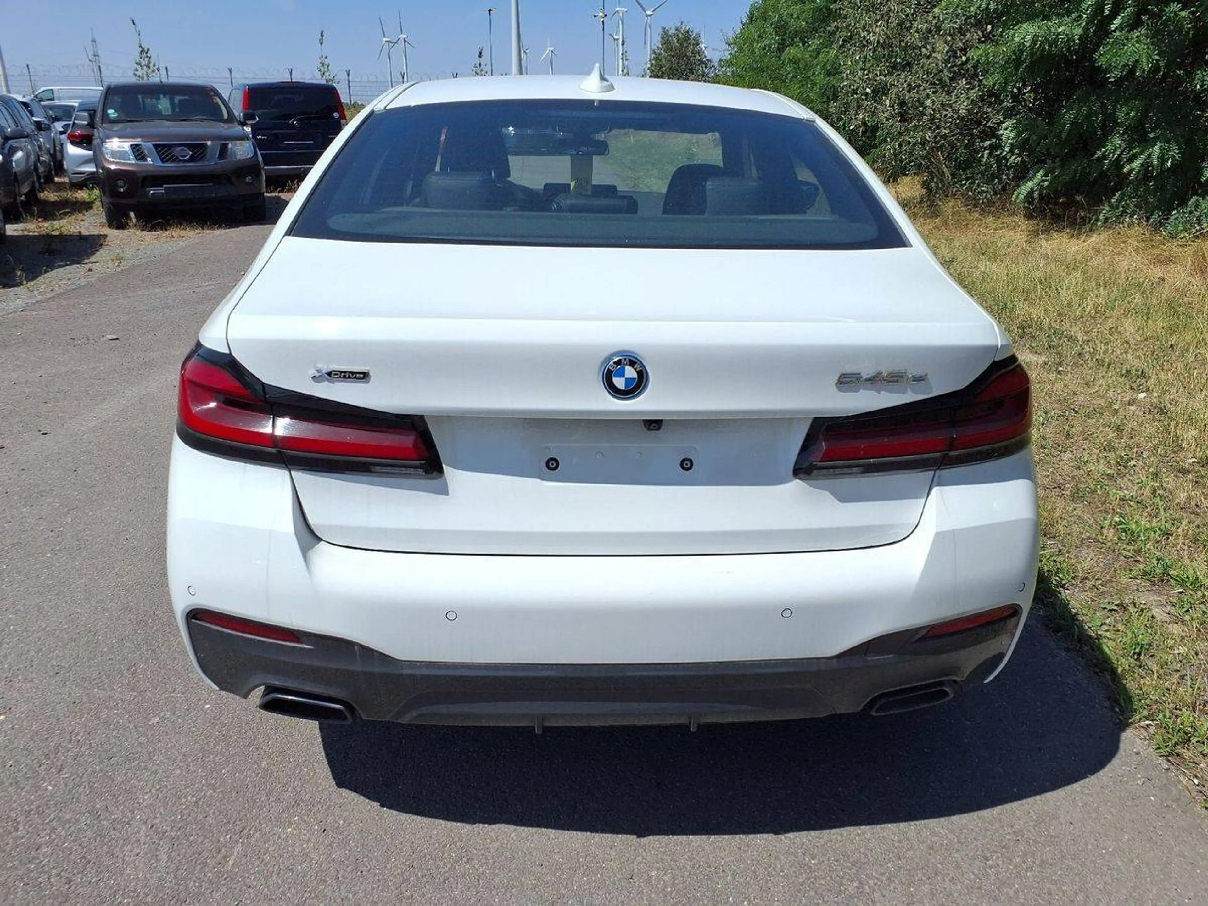 BMW 545 545 e xDrive M Sport — photo 6