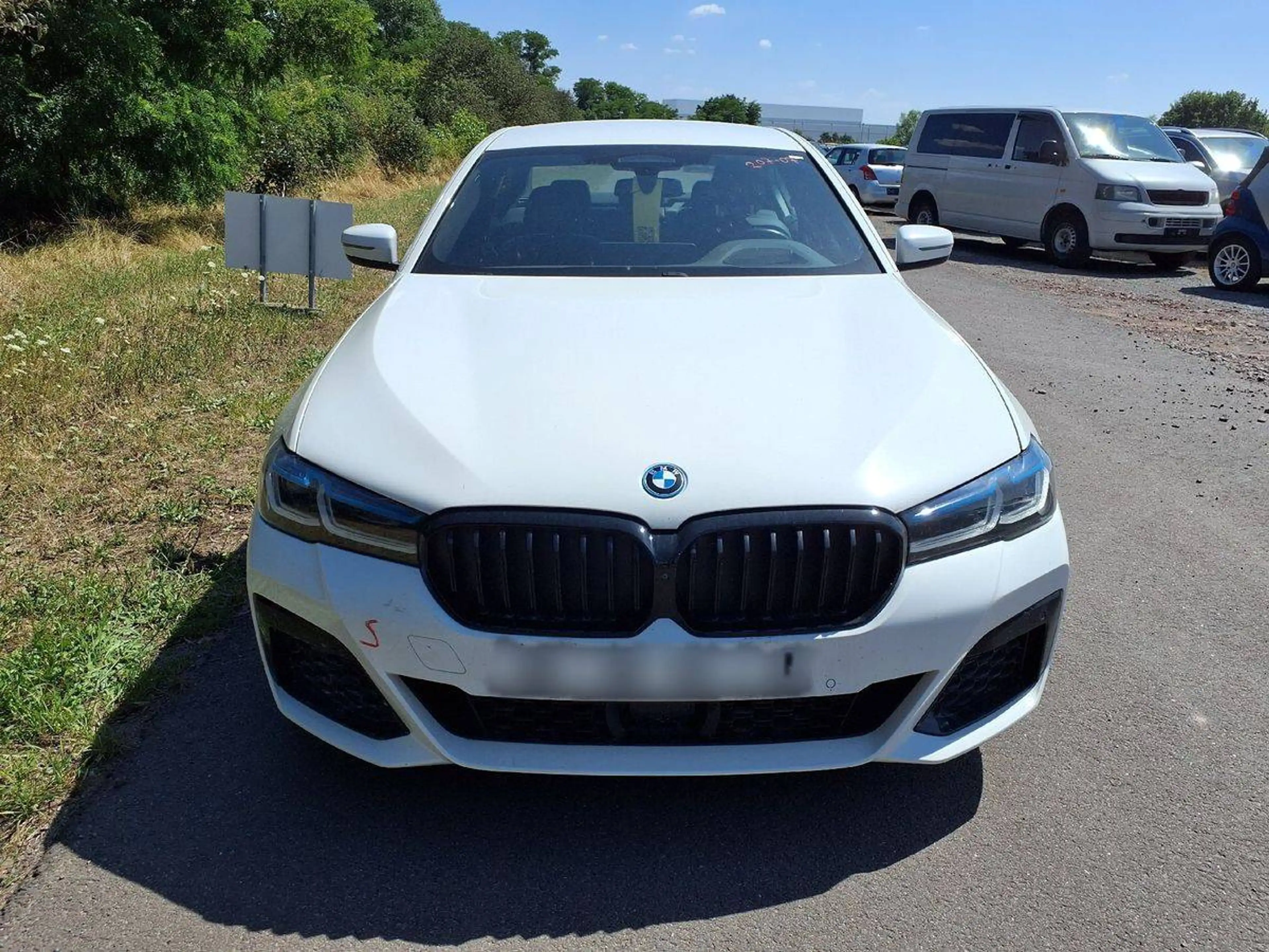 BMW 545 545 e xDrive M Sport — photo 5