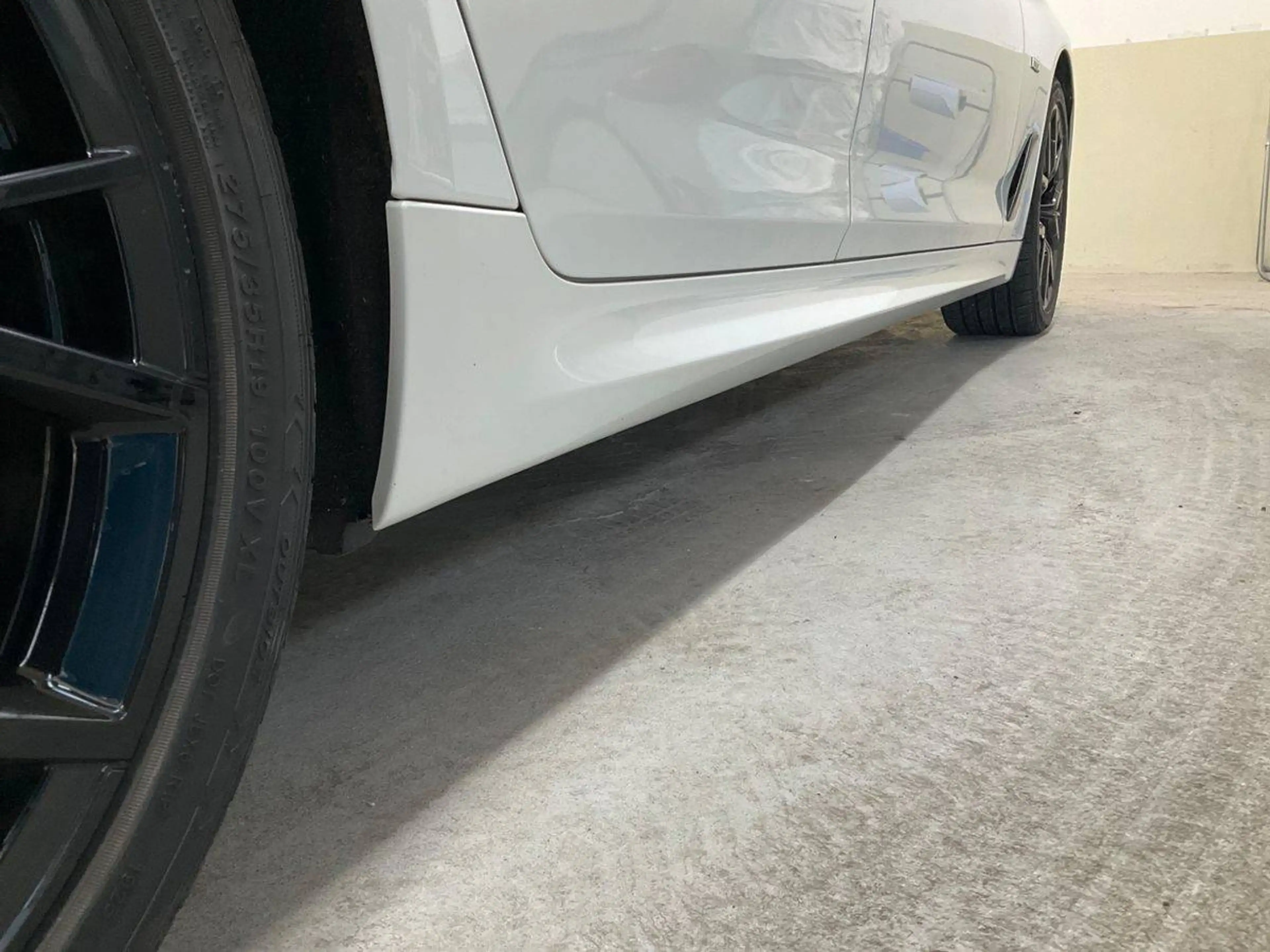 BMW 545 545 e xDrive M Sport — photo 11