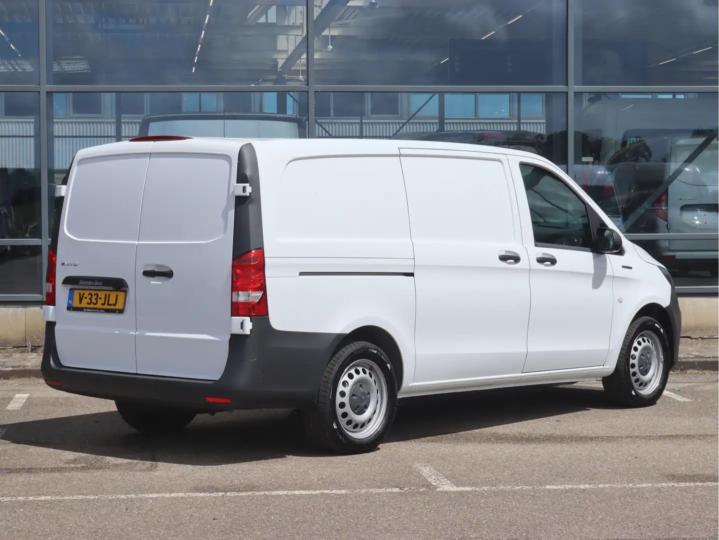 Mercedes-Benz Vito eVito L2 41 kWh | AIRCO/CAMERA/PDC/BETIMMERING | C Wit - 2