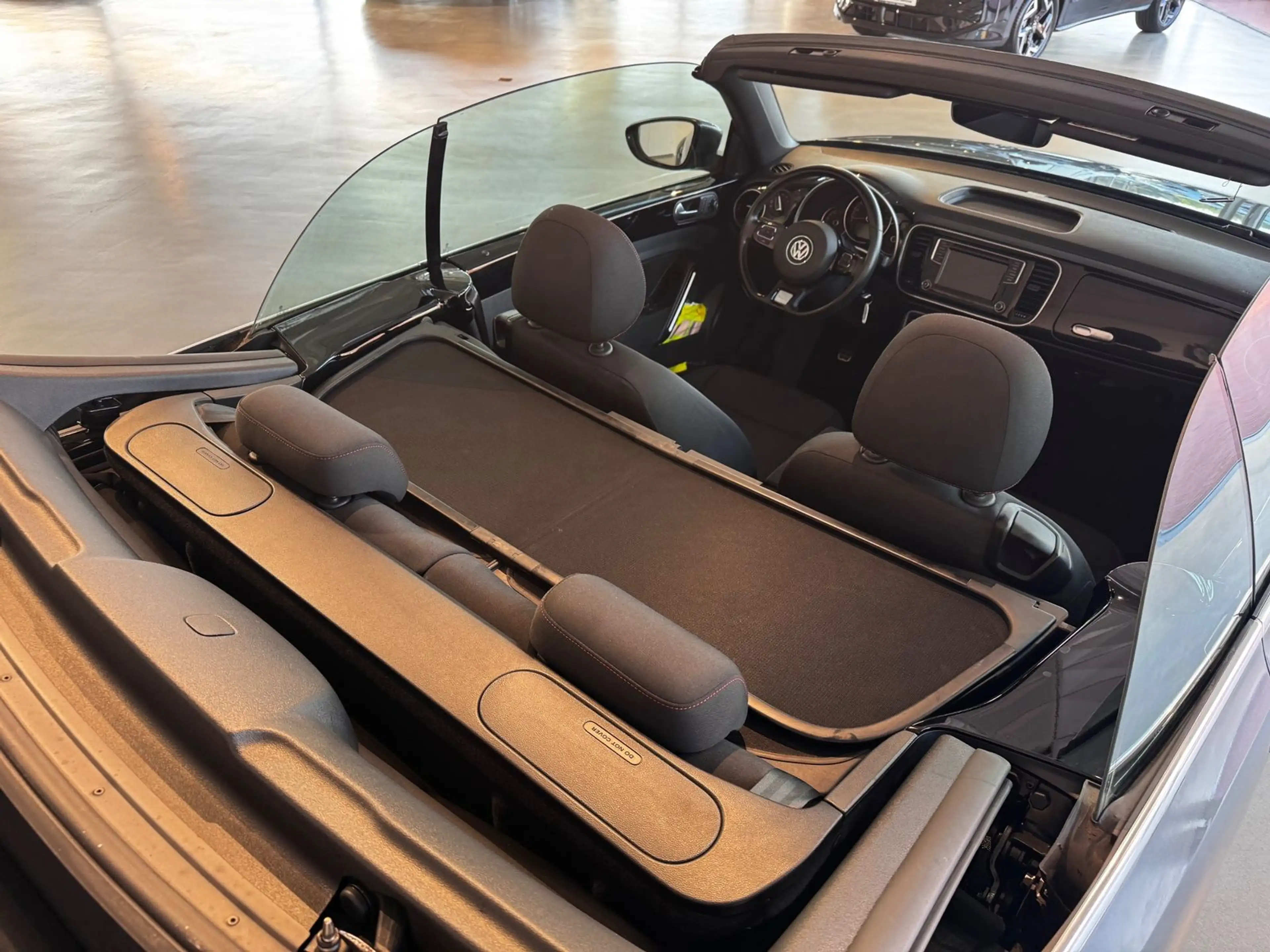 Volkswagen Beetle Cabriolet 1.2 TSI Sound | Navi | PDC | Sitzhzg — photo 9