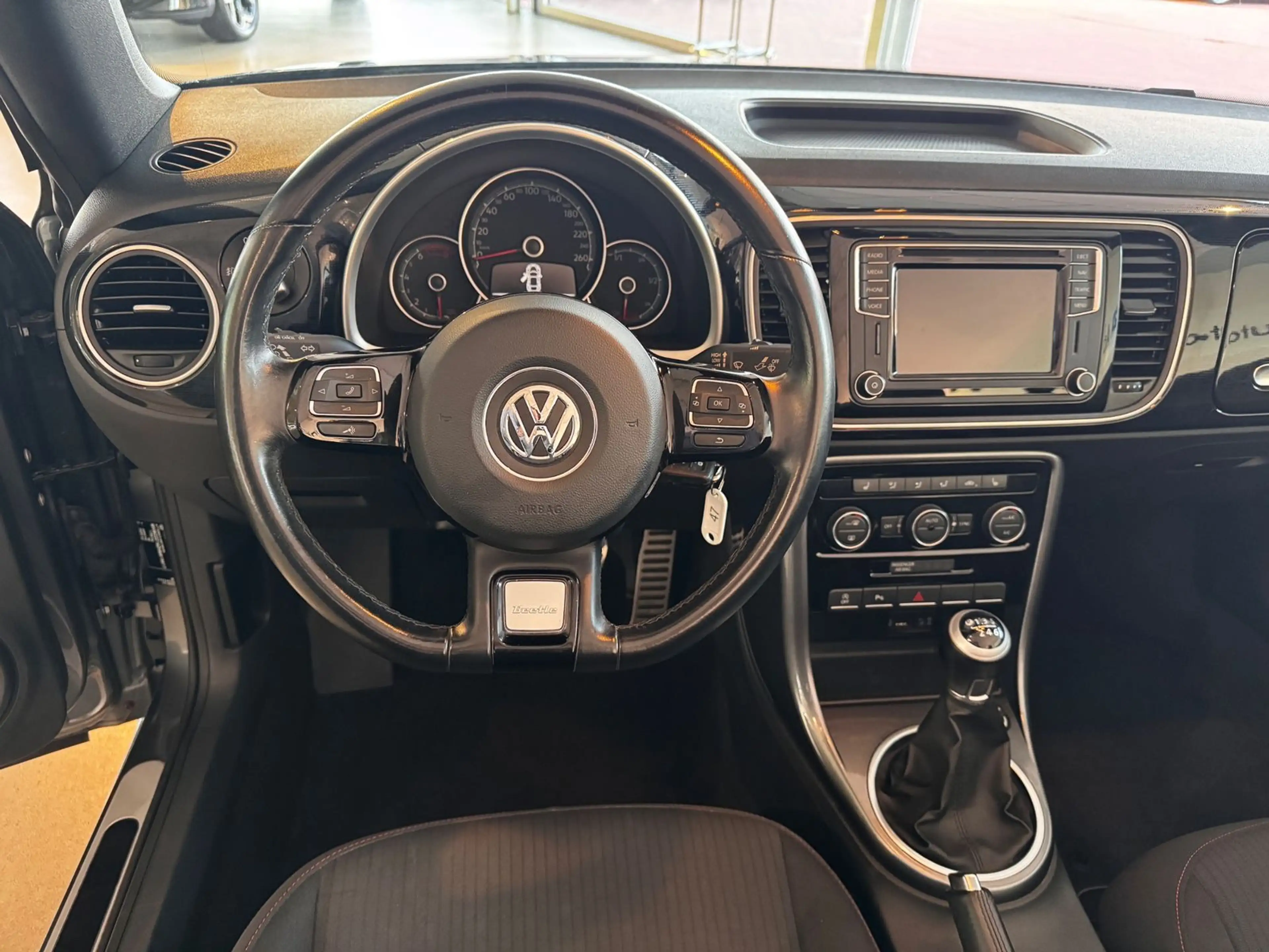 Volkswagen Beetle Cabriolet 1.2 TSI Sound | Navi | PDC | Sitzhzg — photo 15