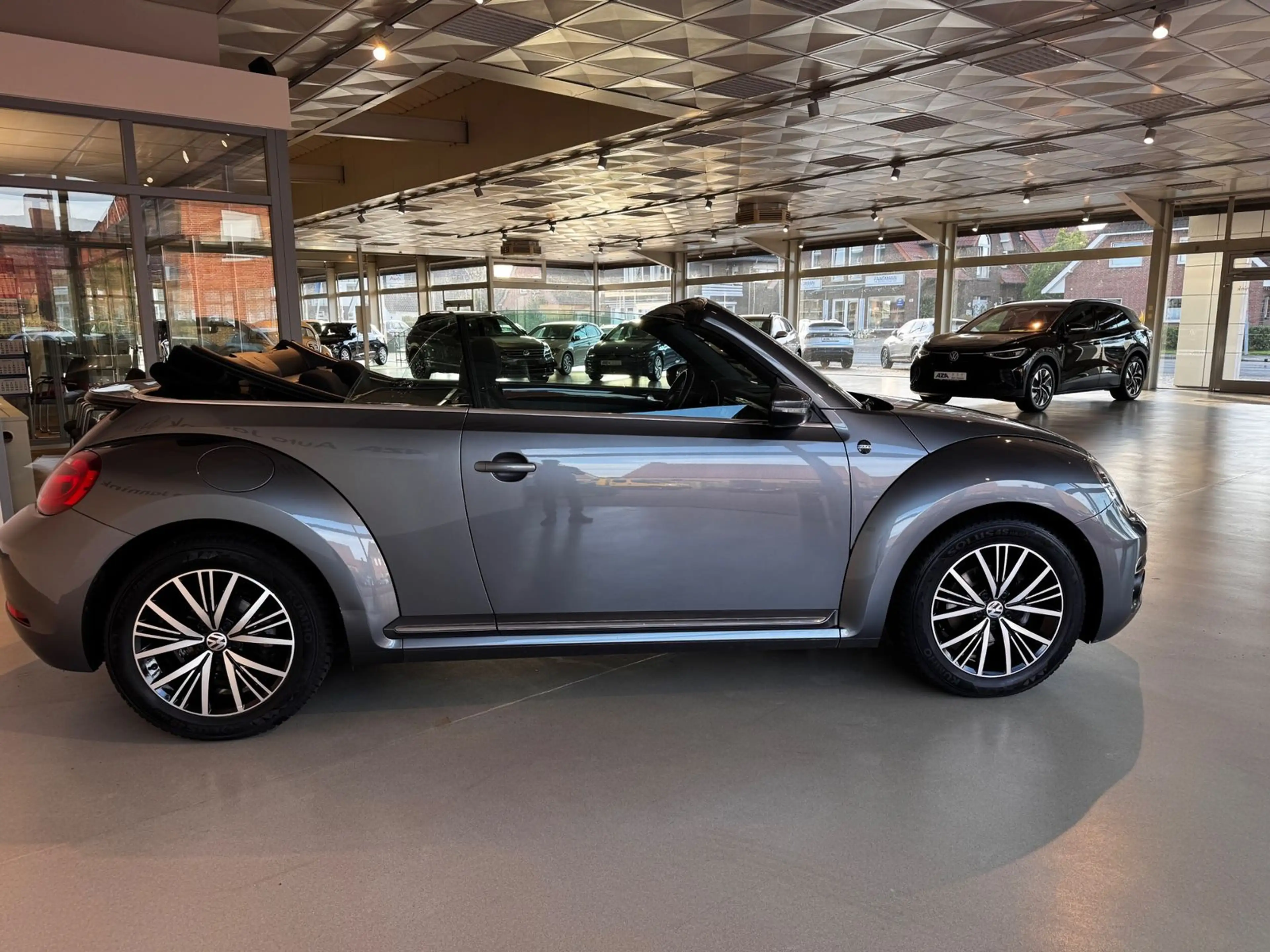 Volkswagen Beetle Cabriolet 1.2 TSI Sound | Navi | PDC | Sitzhzg — photo 6
