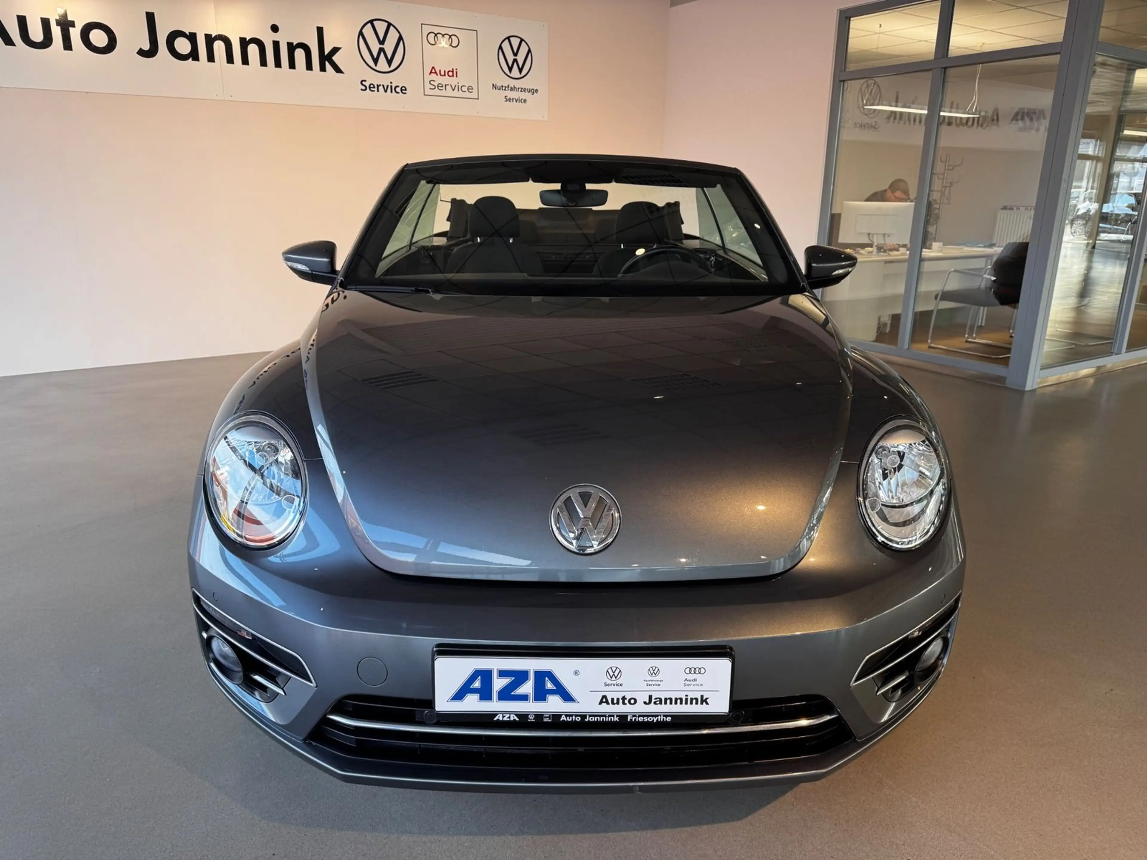 Volkswagen Beetle Cabriolet 1.2 TSI Sound | Navi | PDC | Sitzhzg — photo 8