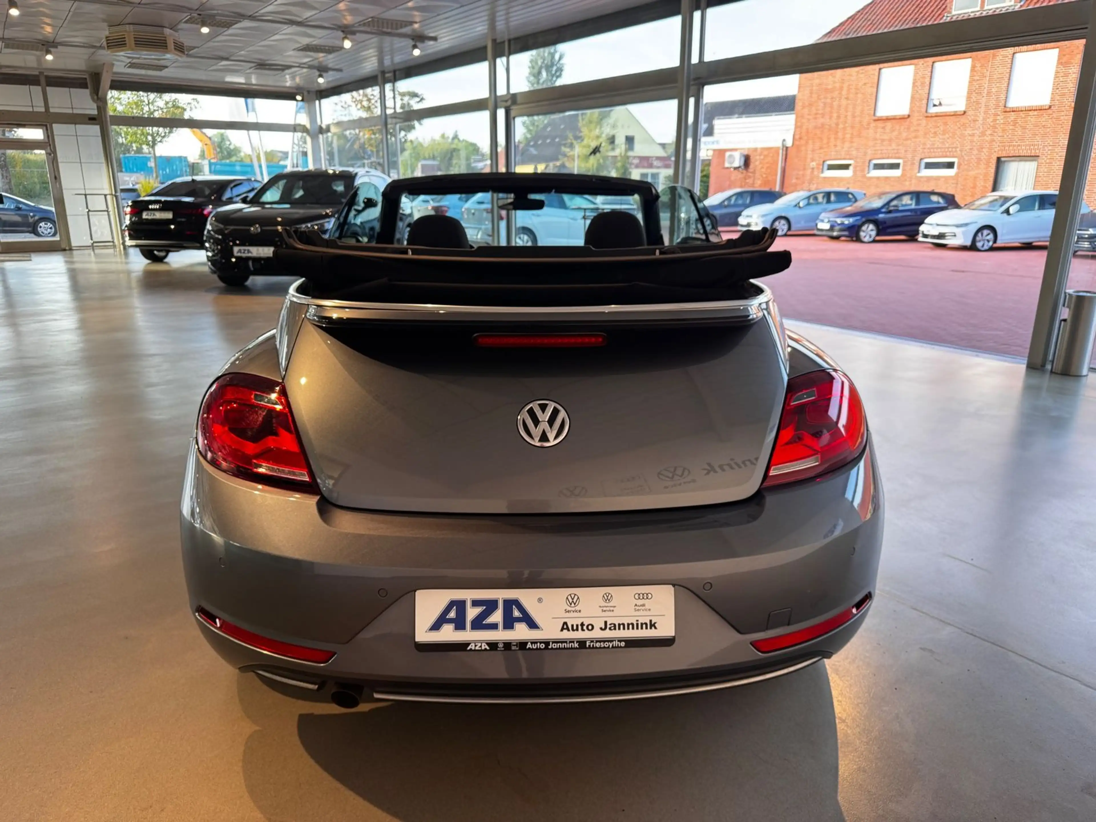 Volkswagen Beetle Cabriolet 1.2 TSI Sound | Navi | PDC | Sitzhzg — photo 4