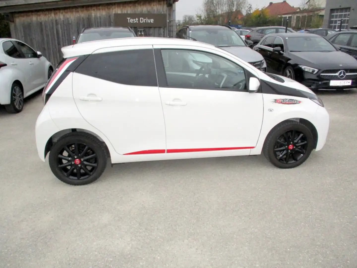 Toyota Aygo 1,2 G-Tribute Blanc - 2