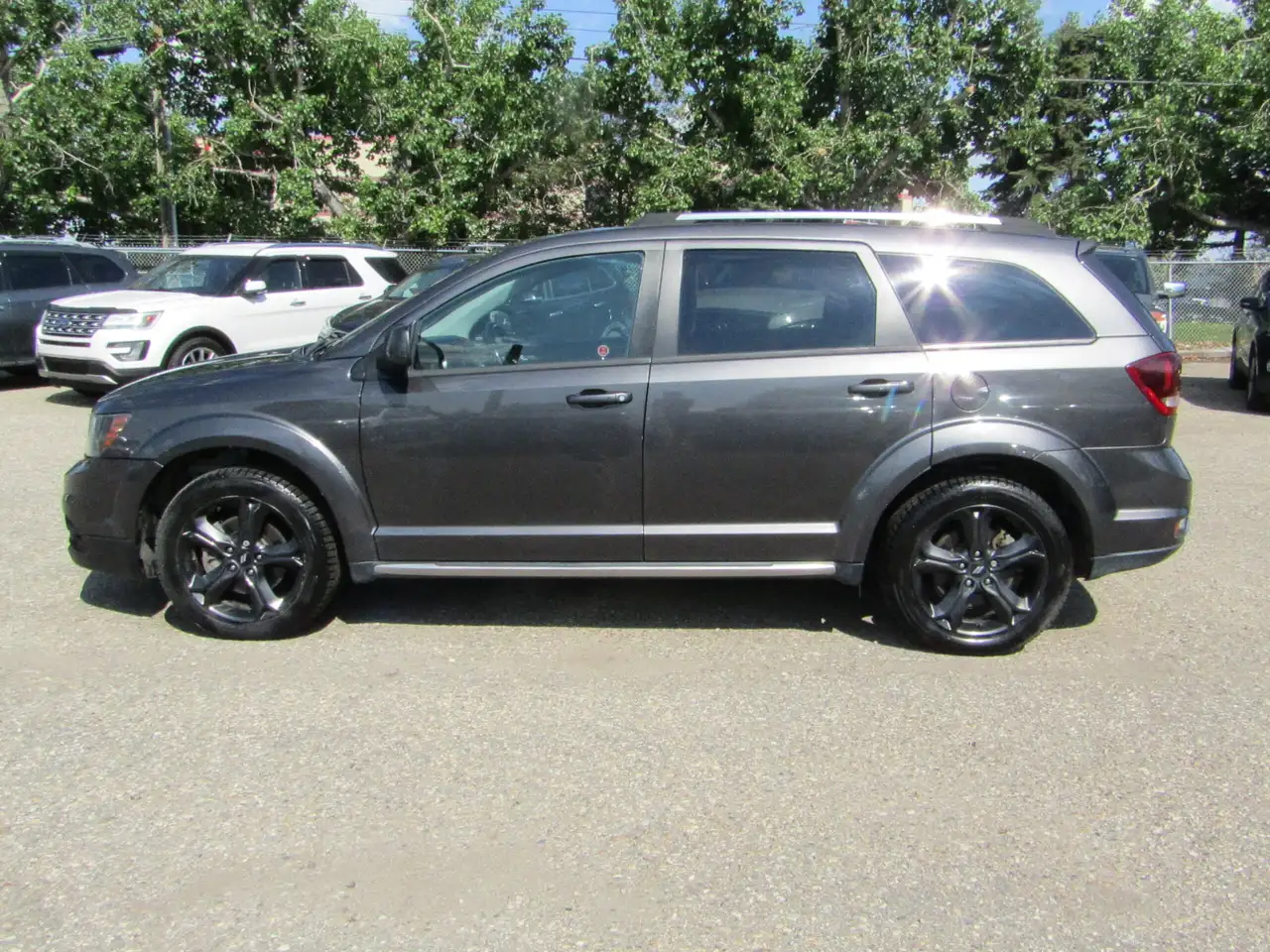Dodge Journey снимка Dodge Journey