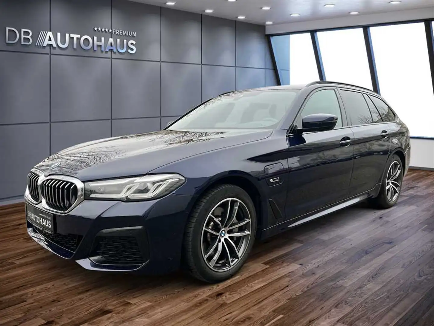 BMW 530 e xDrive Touring Sport-Steptronic Albastru - 1