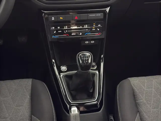 Volkswagen T-Cross view 12