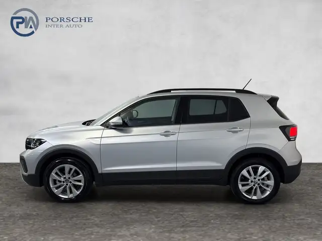 Volkswagen T-Cross view 3