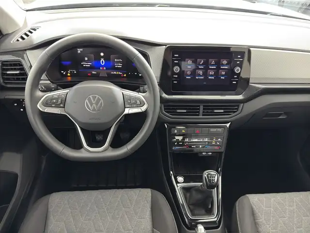 Volkswagen T-Cross view 7