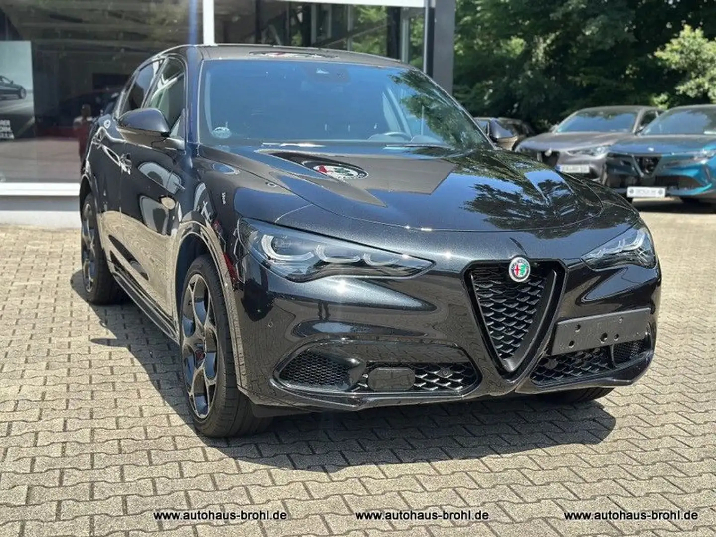 Alfa Romeo Stelvio Competizione Q4 280PS Adaptives Fahrwerk Schwarz - 2