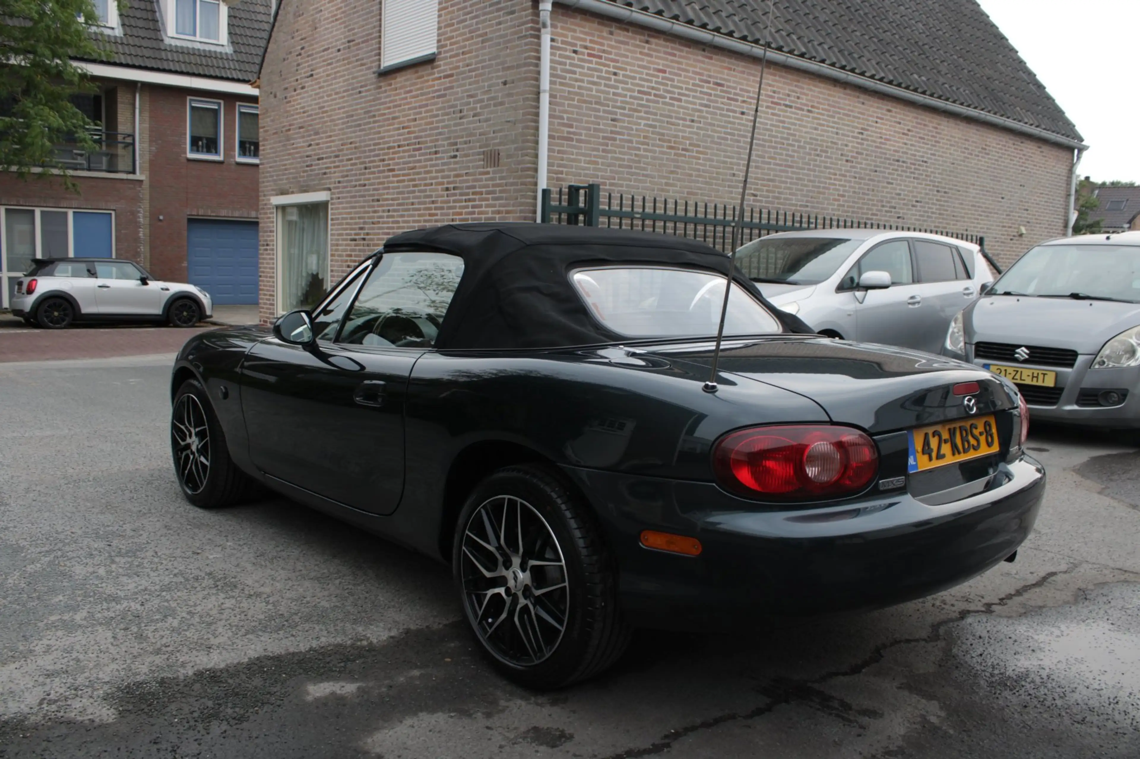 Mazda MX-5 1.6i Exclusive / Airco / Volledig onderhoud / Cabr — photo 13