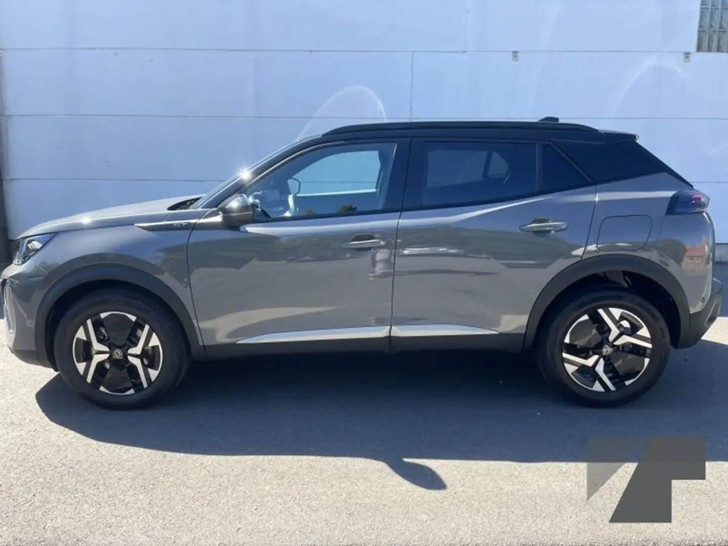 Peugeot 2008 Facelift Hybrid 145 e-DCS6 GT - 360° CAMERA + ACC Grau - 2